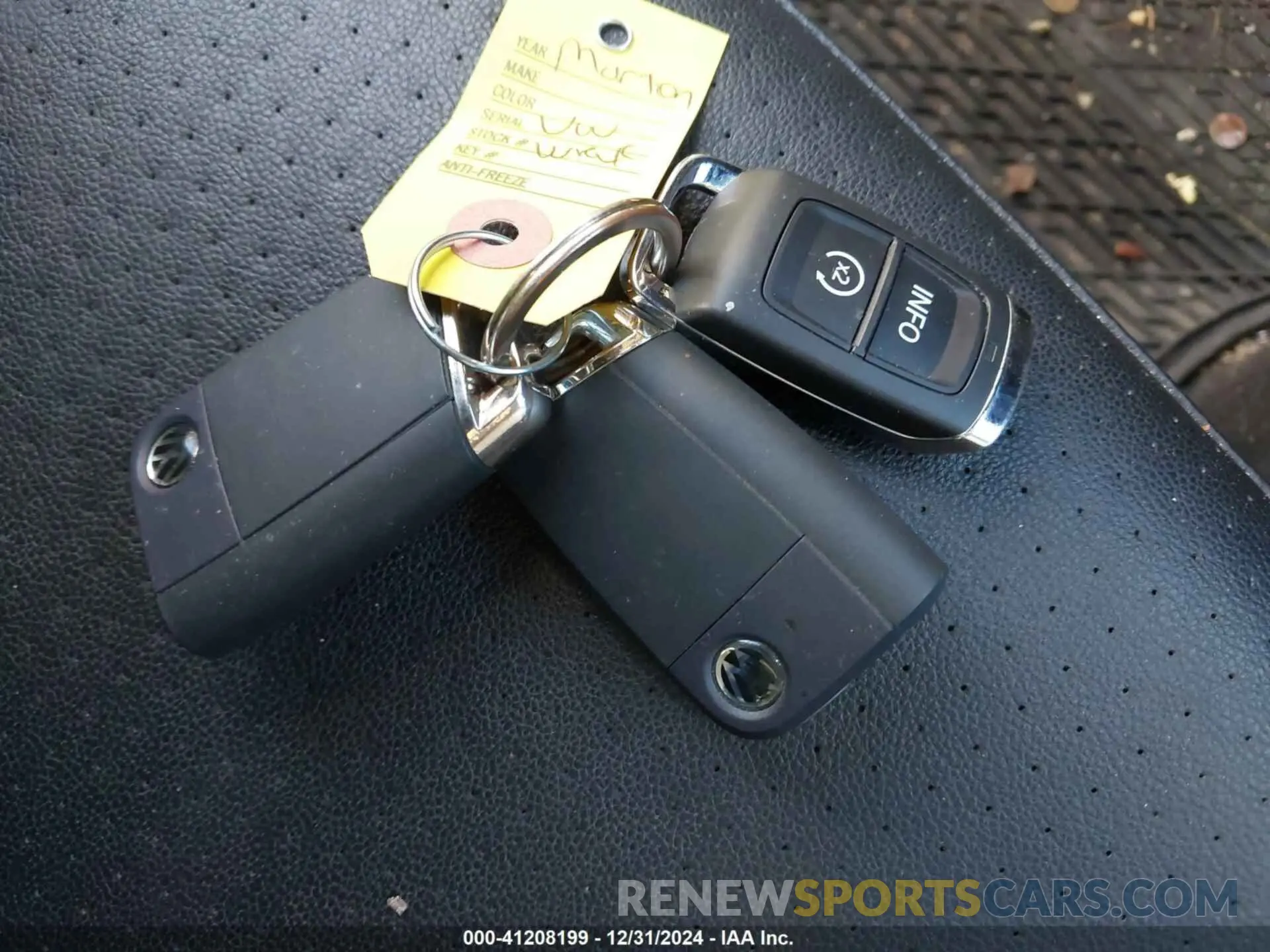 11 Photograph of a damaged car 3VV2B7AX8KM154030 VOLKSWAGEN TIGUAN 2019