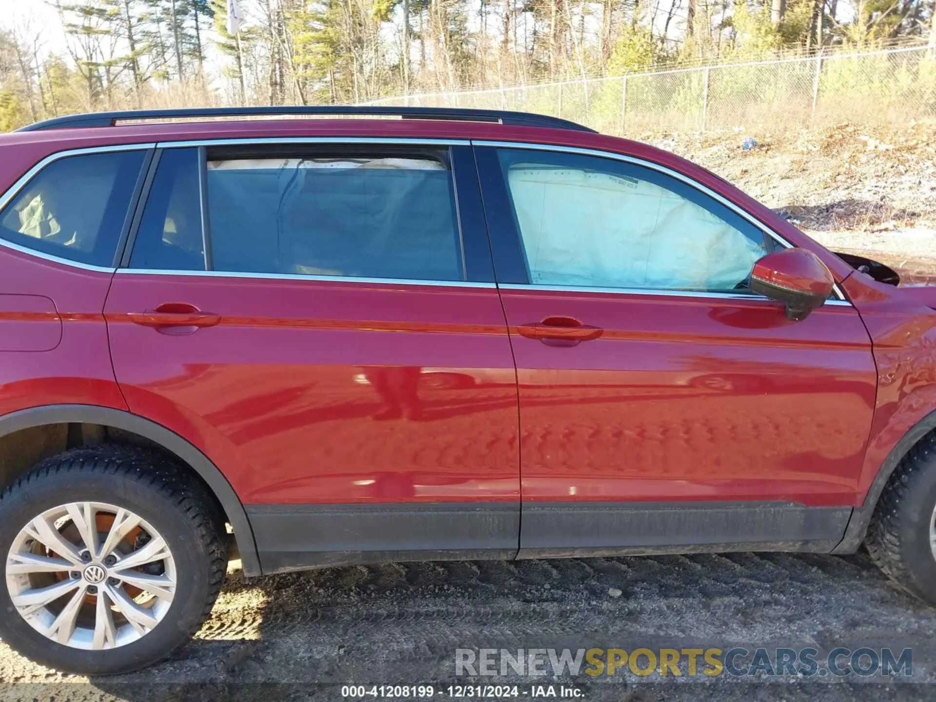 14 Photograph of a damaged car 3VV2B7AX8KM154030 VOLKSWAGEN TIGUAN 2019