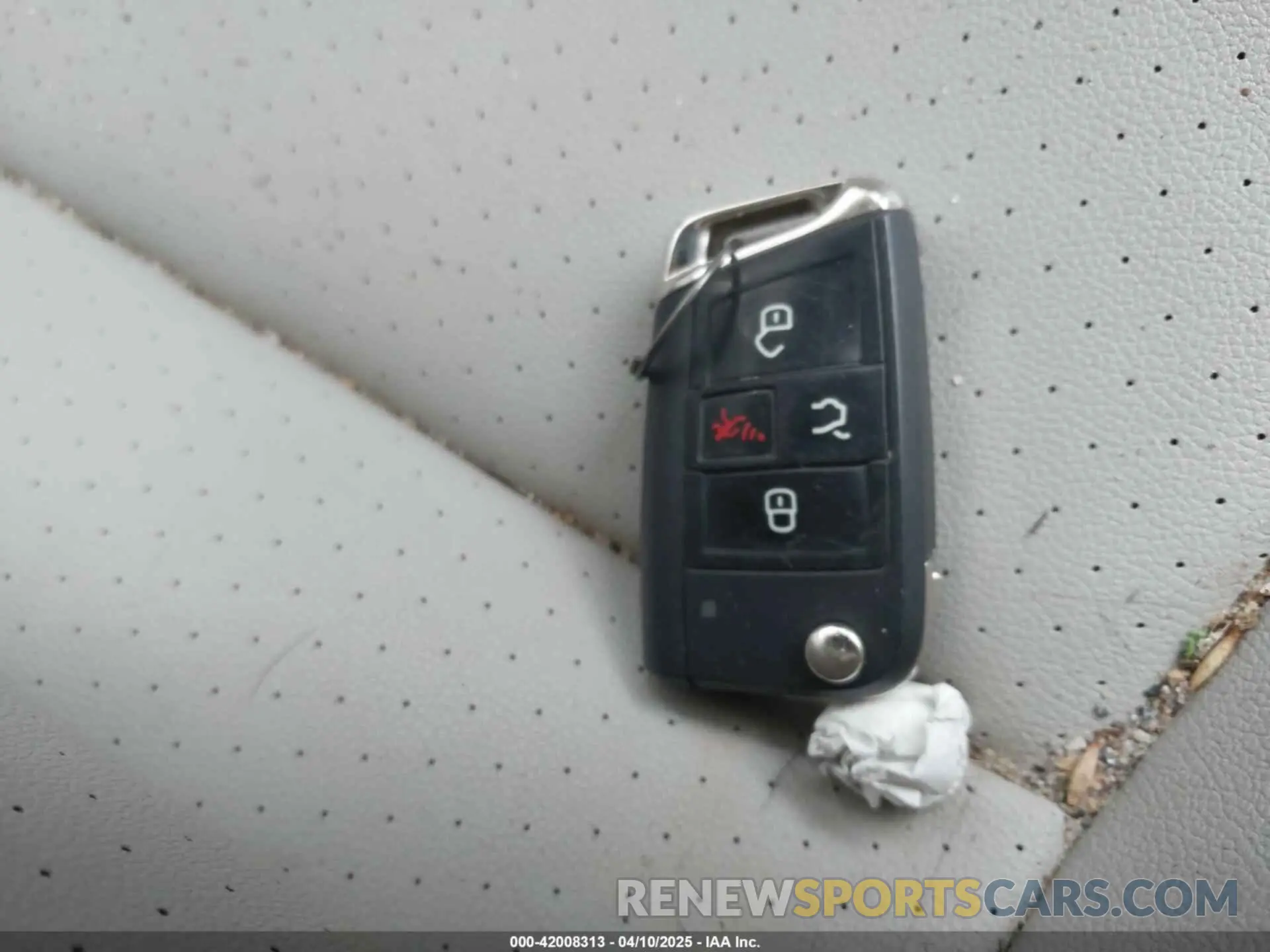 11 Photograph of a damaged car 3VV2B7AX8KM180854 VOLKSWAGEN TIGUAN 2019