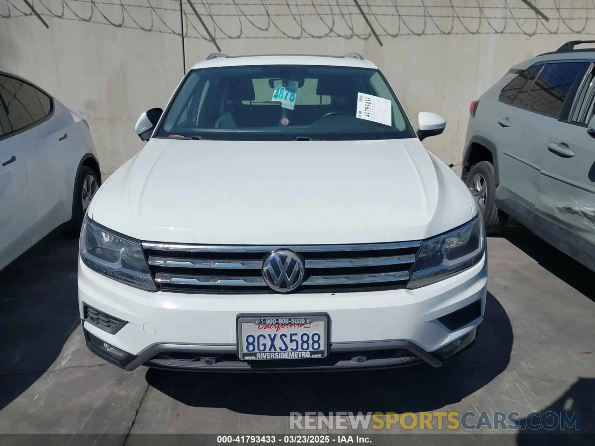 13 Photograph of a damaged car 3VV2B7AX9KM033460 VOLKSWAGEN TIGUAN 2019