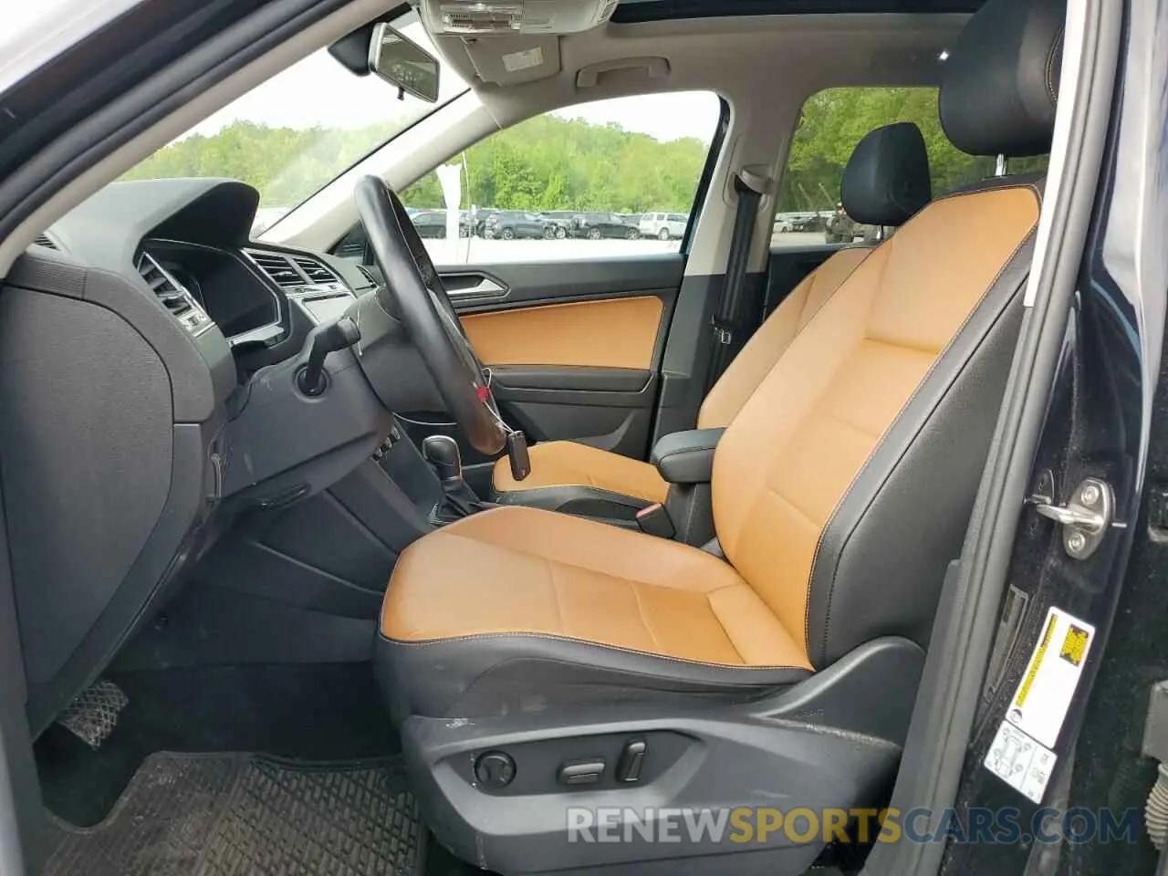 7 Photograph of a damaged car 3VV2B7AX9KM180653 VOLKSWAGEN TIGUAN 2019