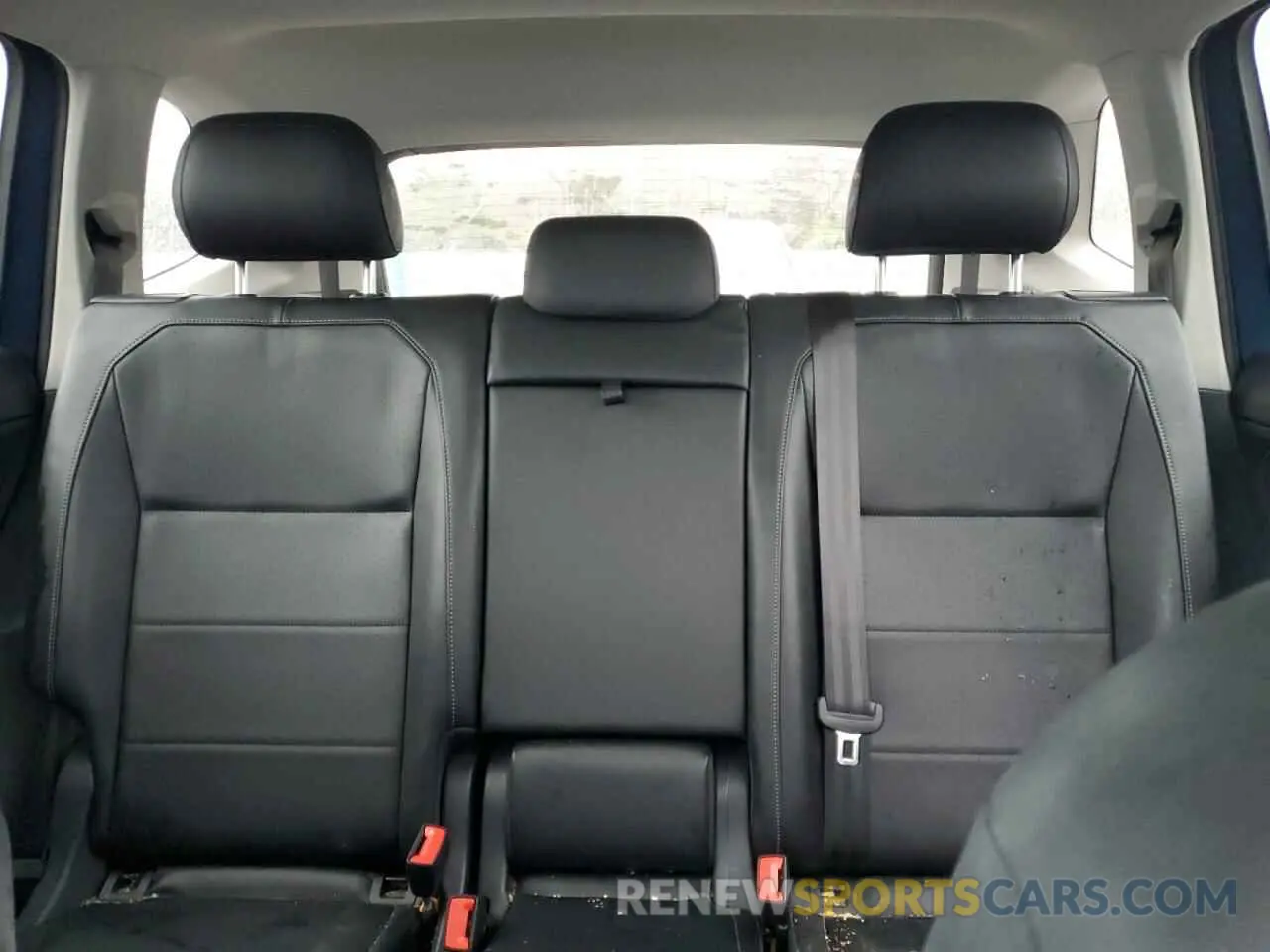 10 Photograph of a damaged car 3VV2B7AX9KM183777 VOLKSWAGEN TIGUAN 2019