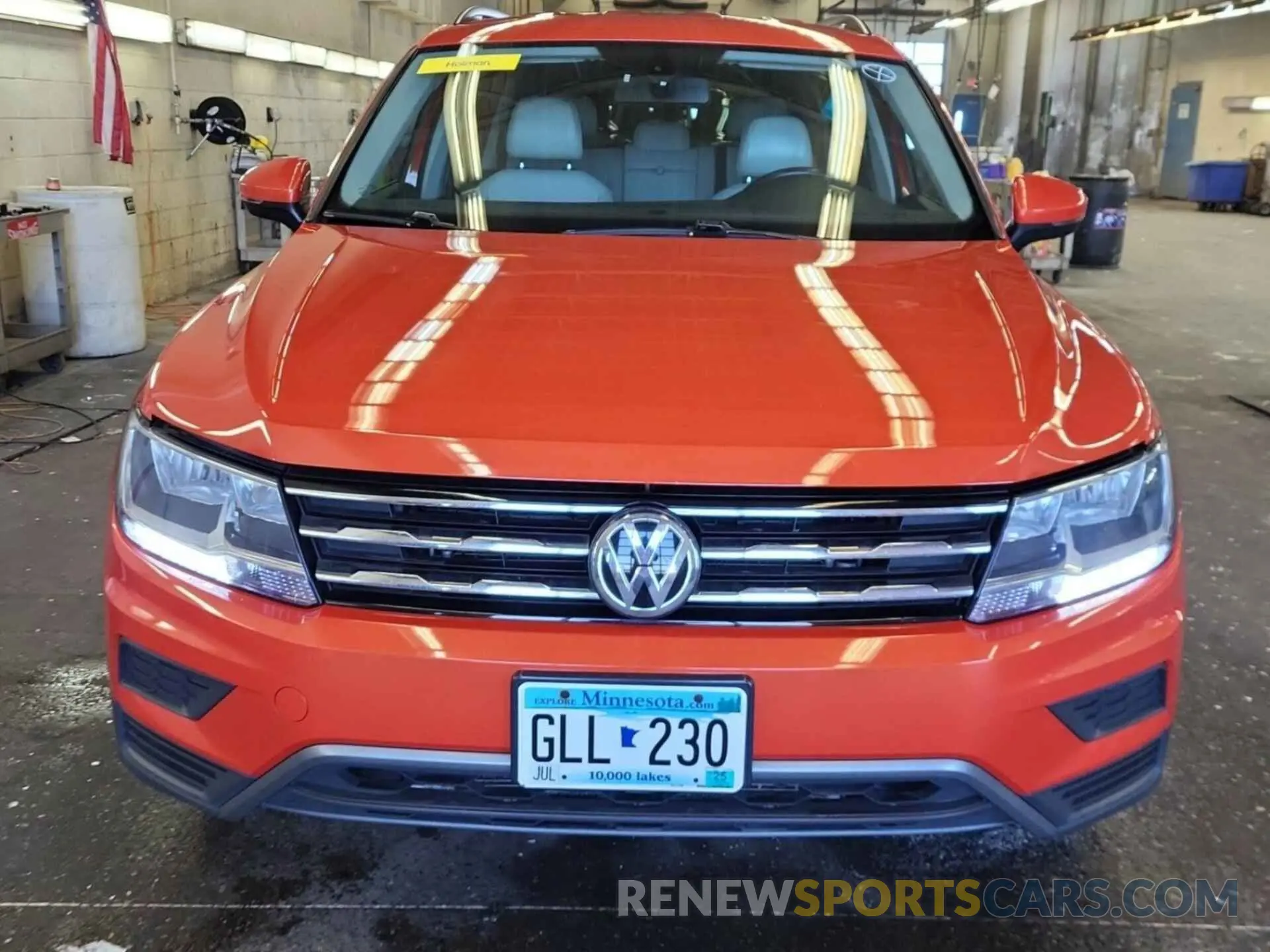 4 Фотография поврежденного автомобиля 3VV2B7AXXKM040000 VOLKSWAGEN TIGUAN 2019