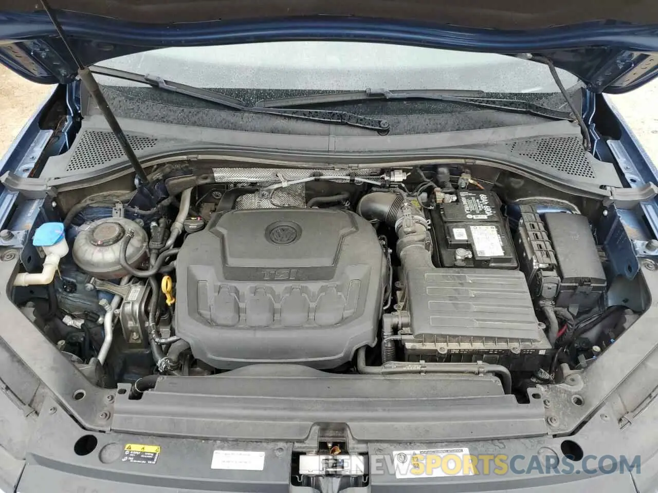 11 Photograph of a damaged car 3VV3B7AX0KM013733 VOLKSWAGEN TIGUAN 2019