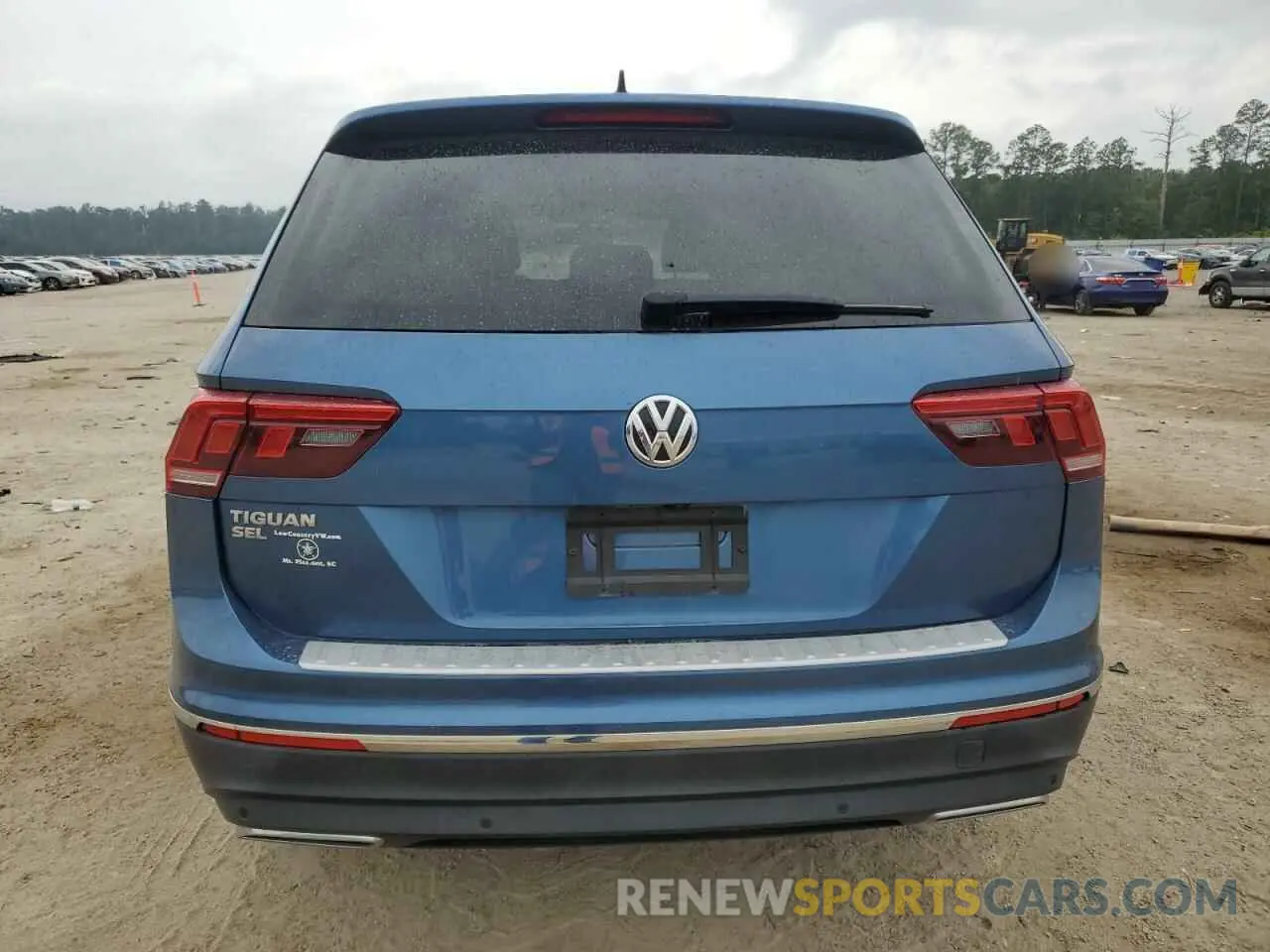 6 Photograph of a damaged car 3VV3B7AX0KM013733 VOLKSWAGEN TIGUAN 2019
