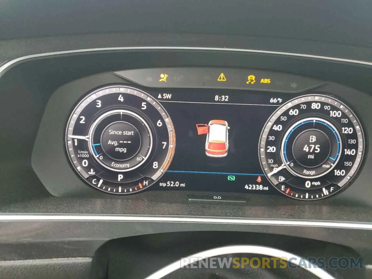 9 Photograph of a damaged car 3VV3B7AX0KM013733 VOLKSWAGEN TIGUAN 2019