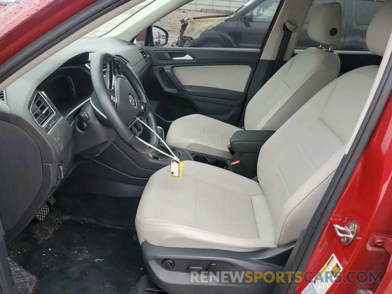 7 Photograph of a damaged car 3VV3B7AX0KM141163 VOLKSWAGEN TIGUAN 2019