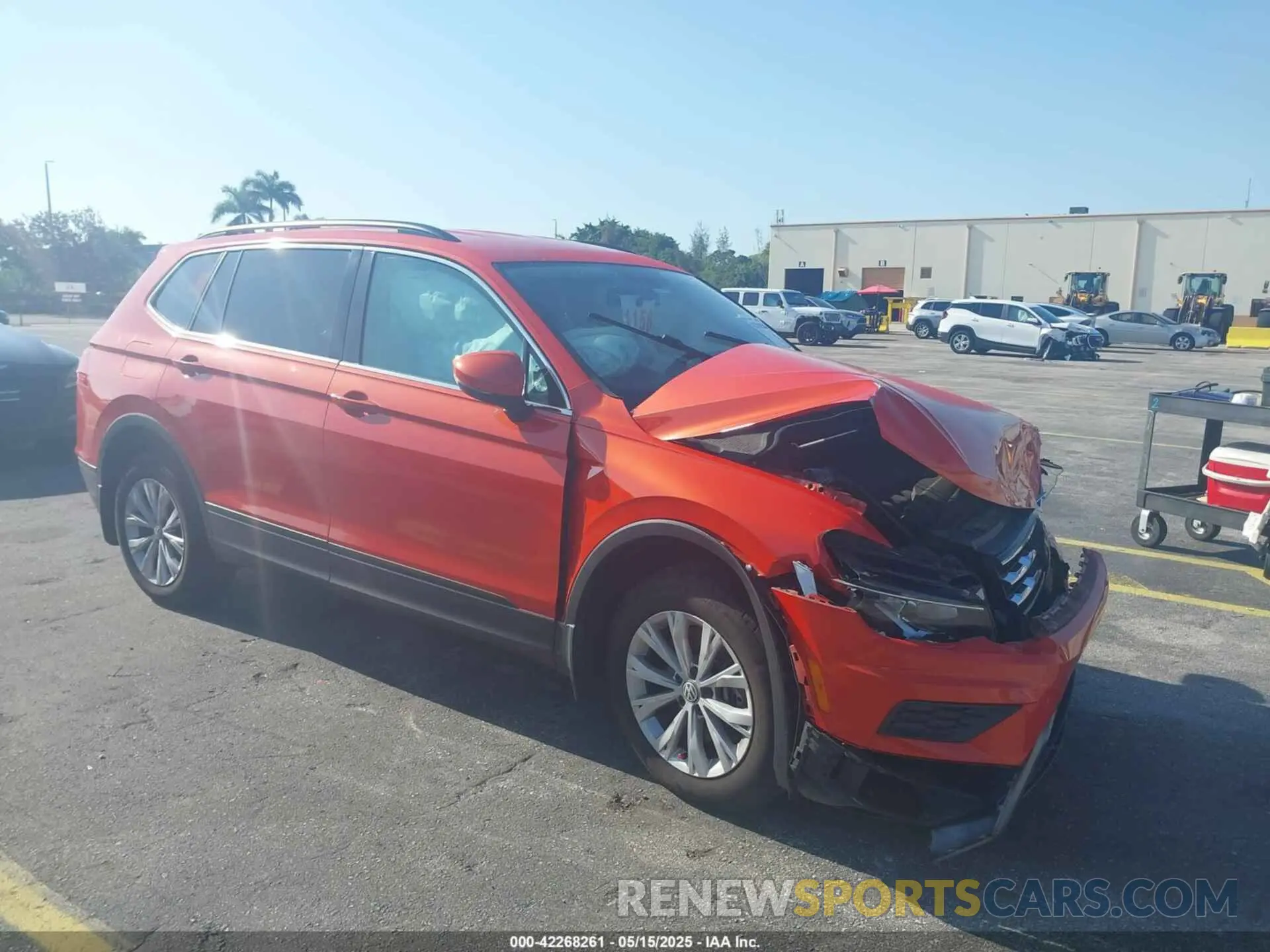 1 Photograph of a damaged car 3VV3B7AX2KM060679 VOLKSWAGEN TIGUAN 2019