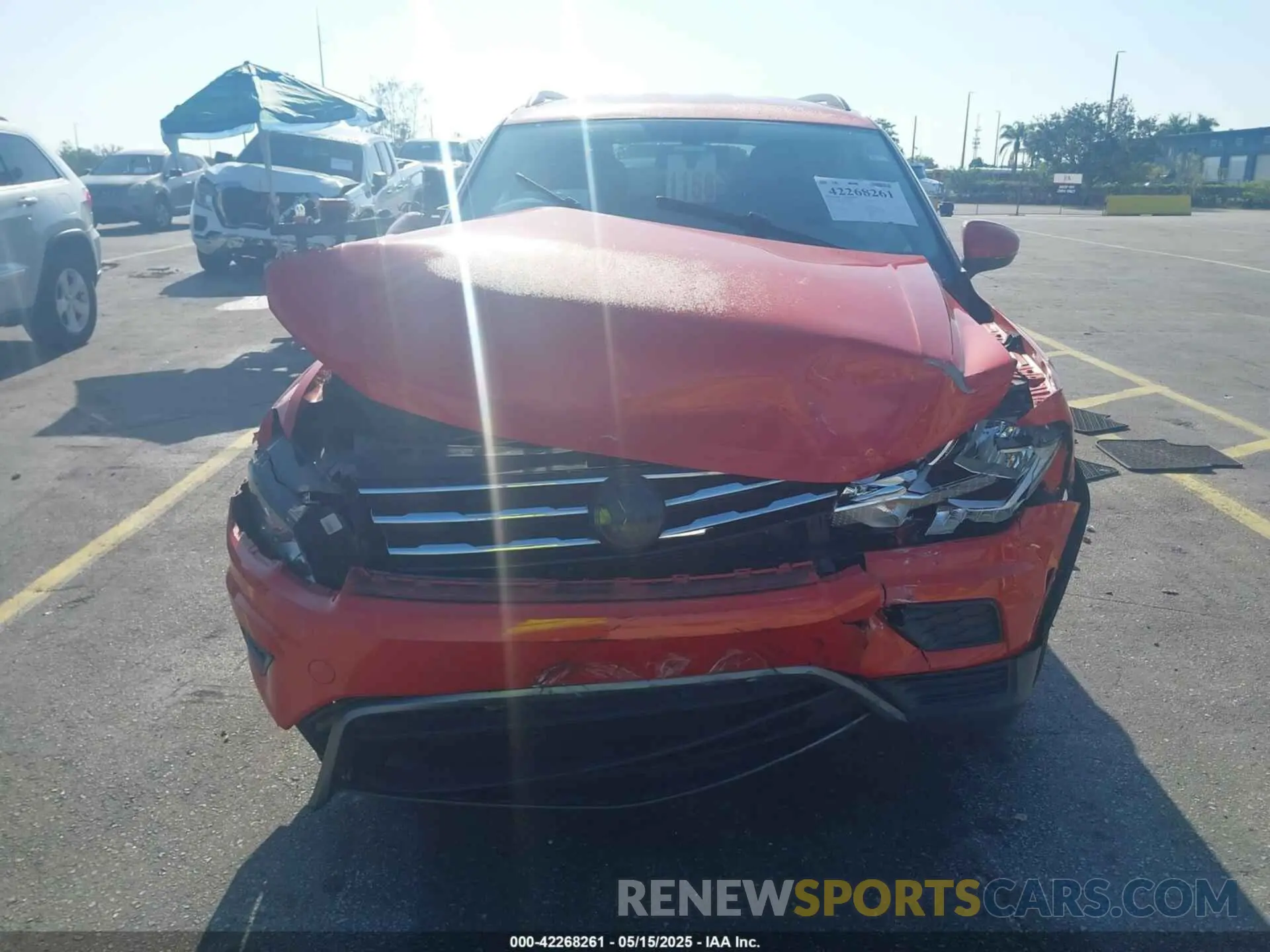 11 Photograph of a damaged car 3VV3B7AX2KM060679 VOLKSWAGEN TIGUAN 2019