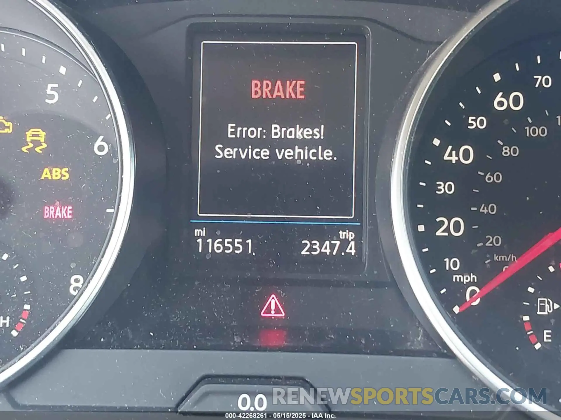 14 Photograph of a damaged car 3VV3B7AX2KM060679 VOLKSWAGEN TIGUAN 2019