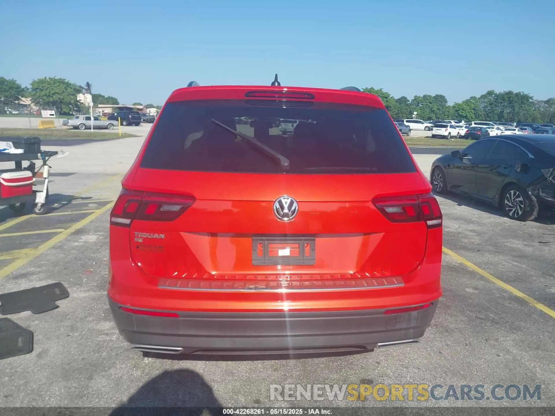 15 Photograph of a damaged car 3VV3B7AX2KM060679 VOLKSWAGEN TIGUAN 2019