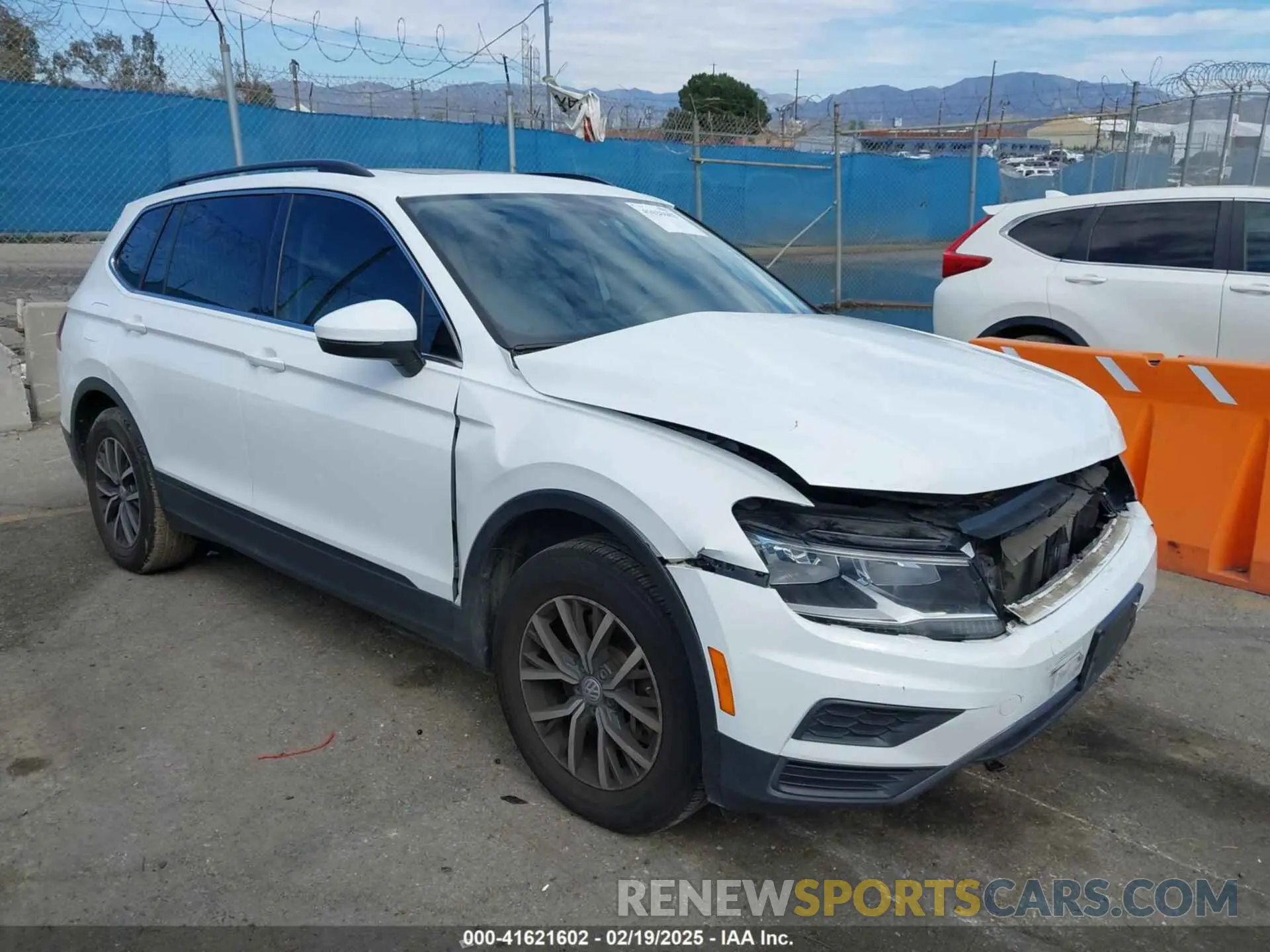 1 Photograph of a damaged car 3VV3B7AX2KM063646 VOLKSWAGEN TIGUAN 2019