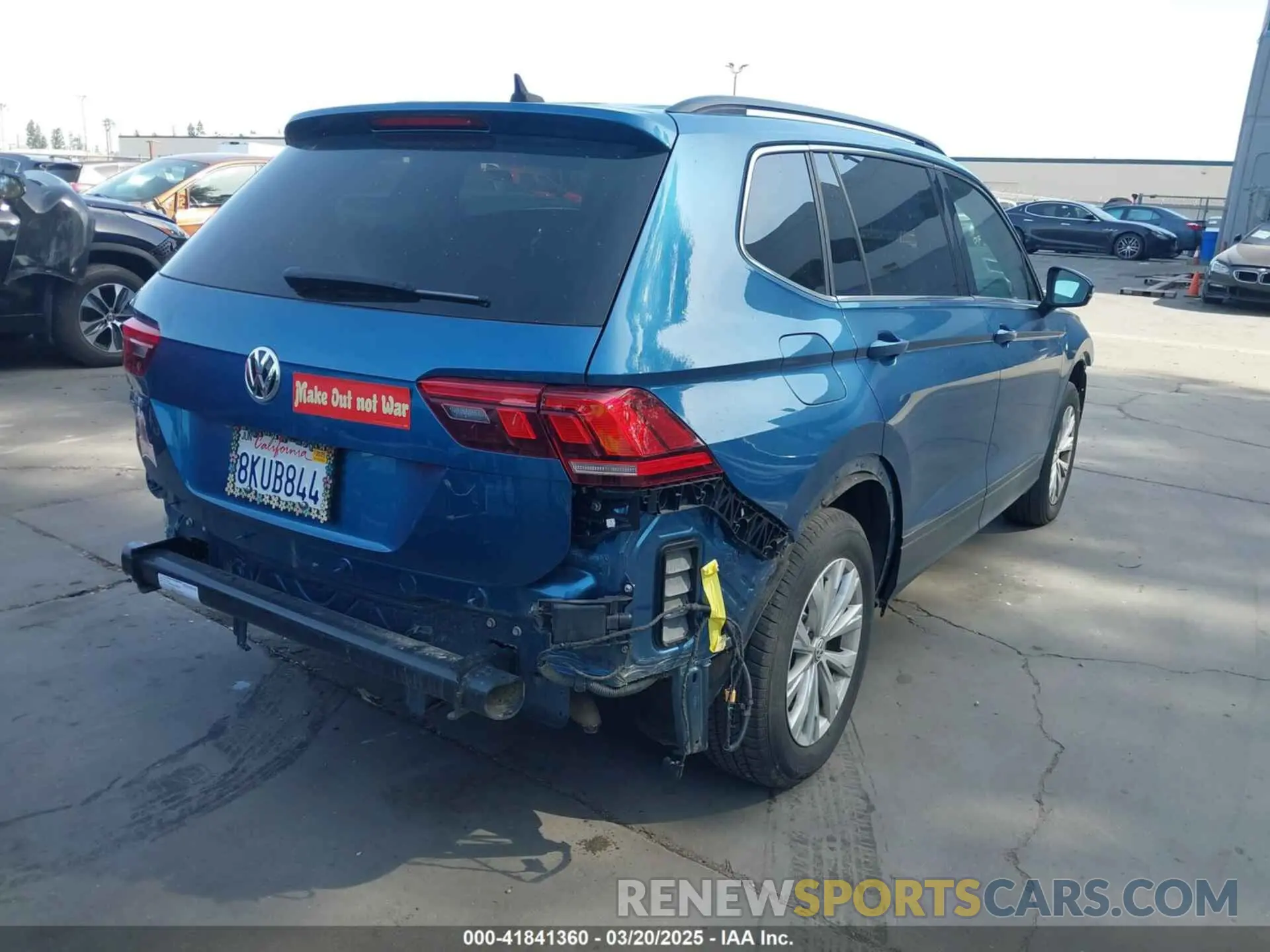 4 Фотография поврежденного автомобиля 3VV3B7AX2KM067907 VOLKSWAGEN TIGUAN 2019