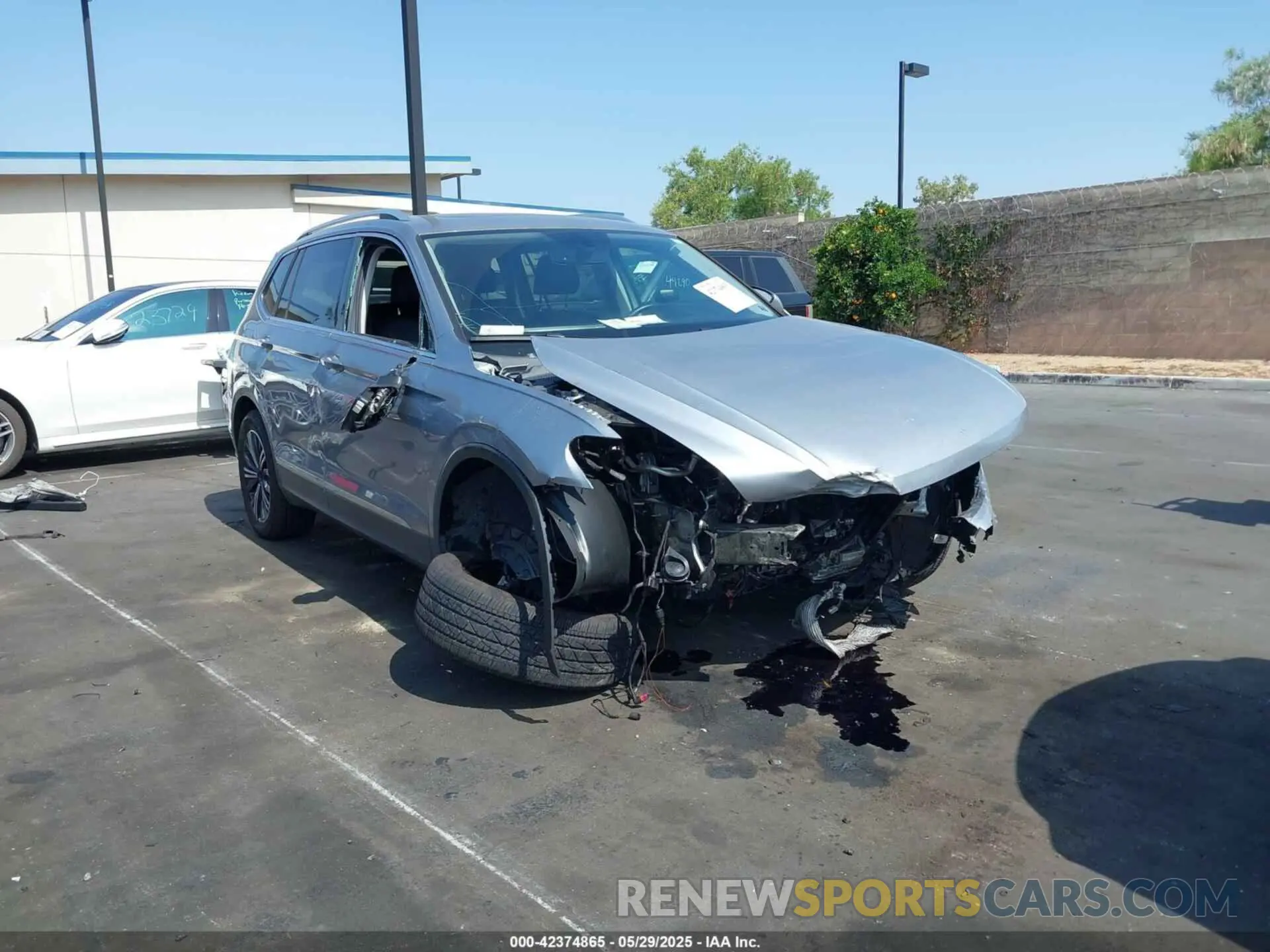 6 Photograph of a damaged car 3VV3B7AX2KM118001 VOLKSWAGEN TIGUAN 2019