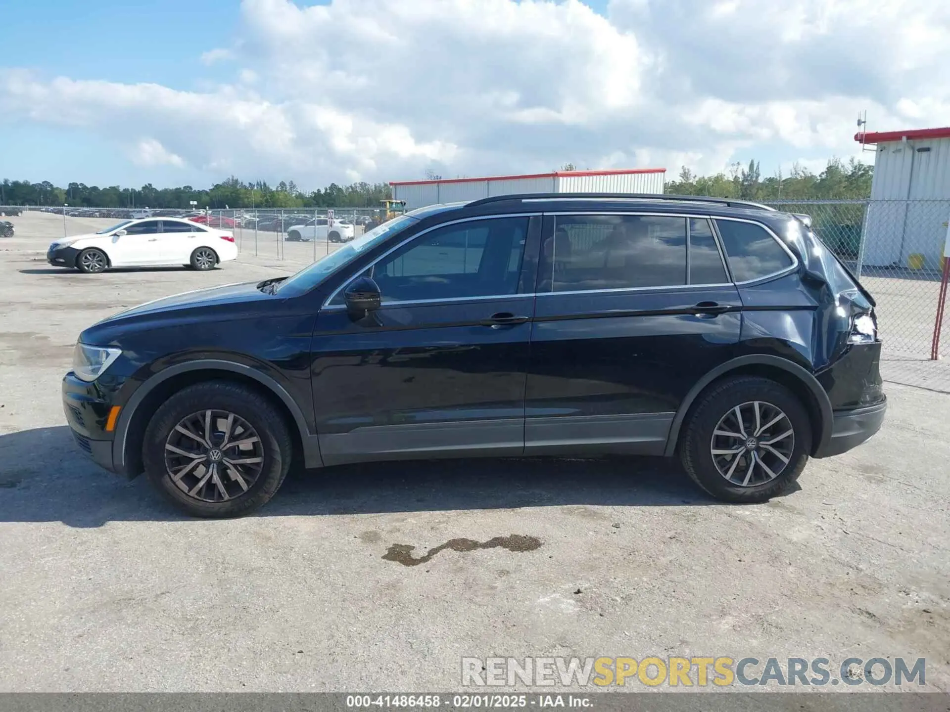 14 Фотография поврежденного автомобиля 3VV3B7AX2KM136935 VOLKSWAGEN TIGUAN 2019