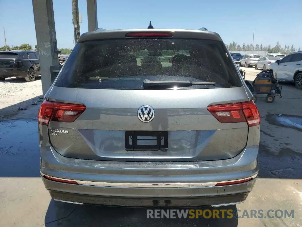 6 Photograph of a damaged car 3VV3B7AX3KM012480 VOLKSWAGEN TIGUAN 2019