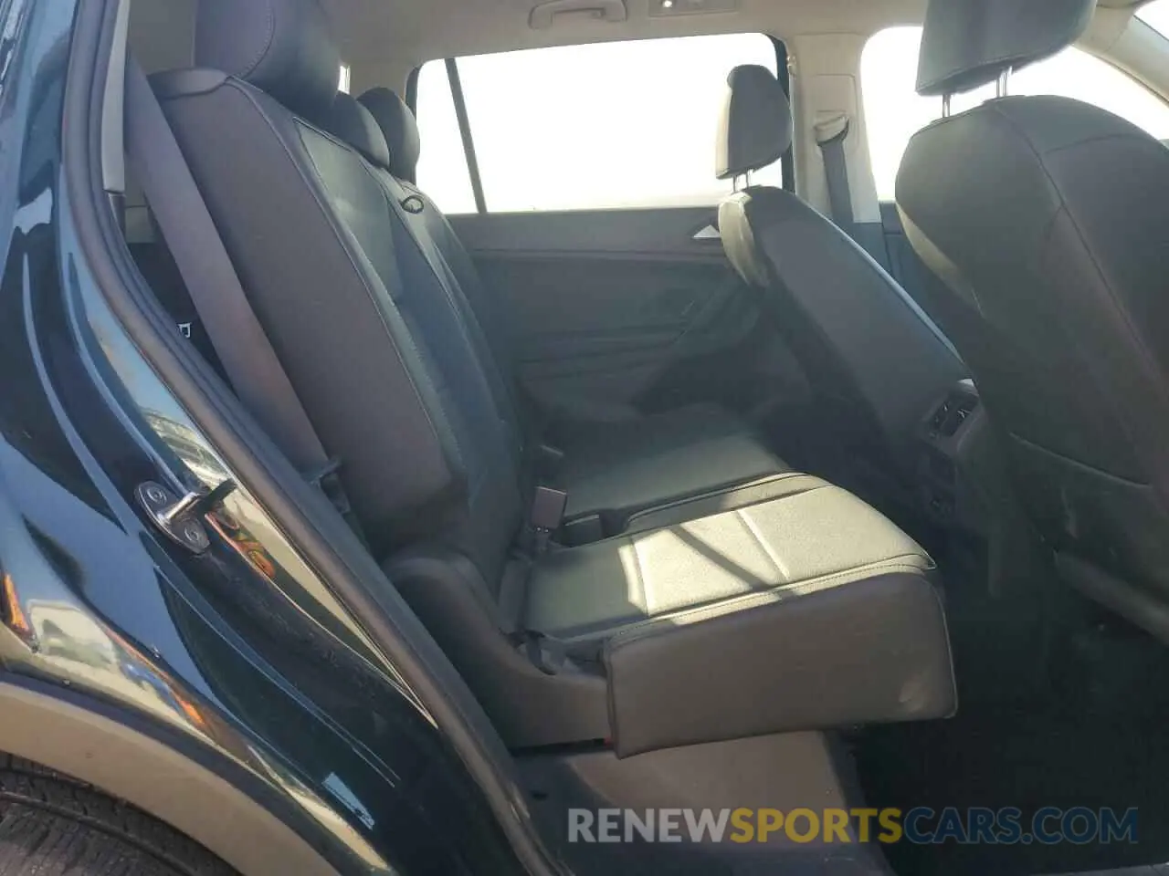 10 Фотография поврежденного автомобиля 3VV3B7AX3KM081508 VOLKSWAGEN TIGUAN 2019