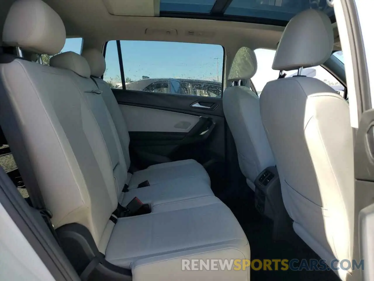 11 Photograph of a damaged car 3VV3B7AX3KM150732 VOLKSWAGEN TIGUAN 2019