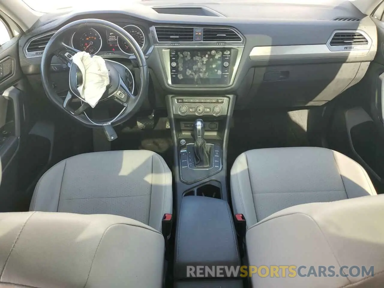 8 Photograph of a damaged car 3VV3B7AX3KM150732 VOLKSWAGEN TIGUAN 2019