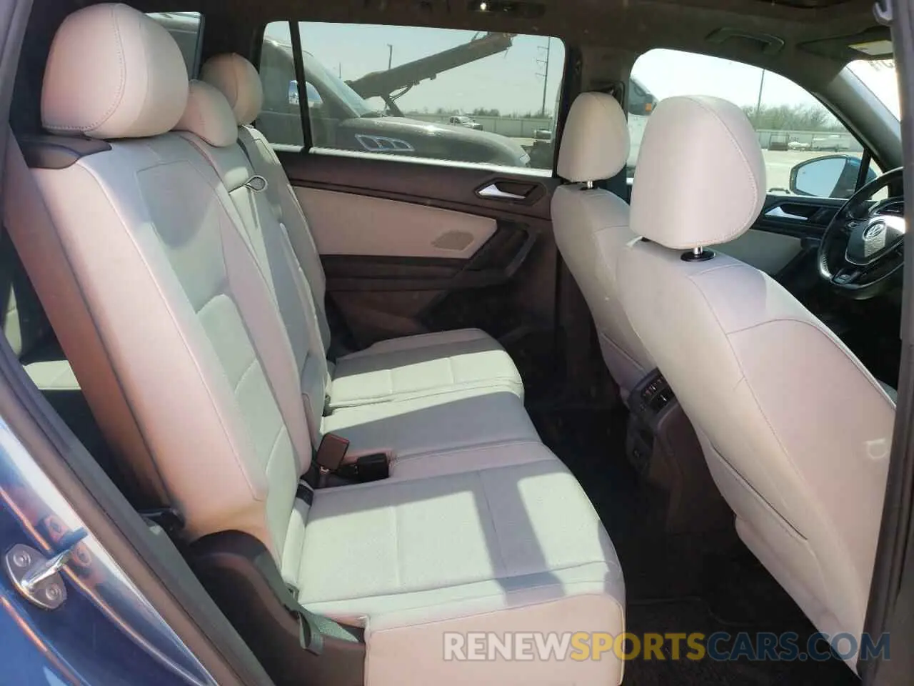 11 Photograph of a damaged car 3VV3B7AX4KM061848 VOLKSWAGEN TIGUAN 2019
