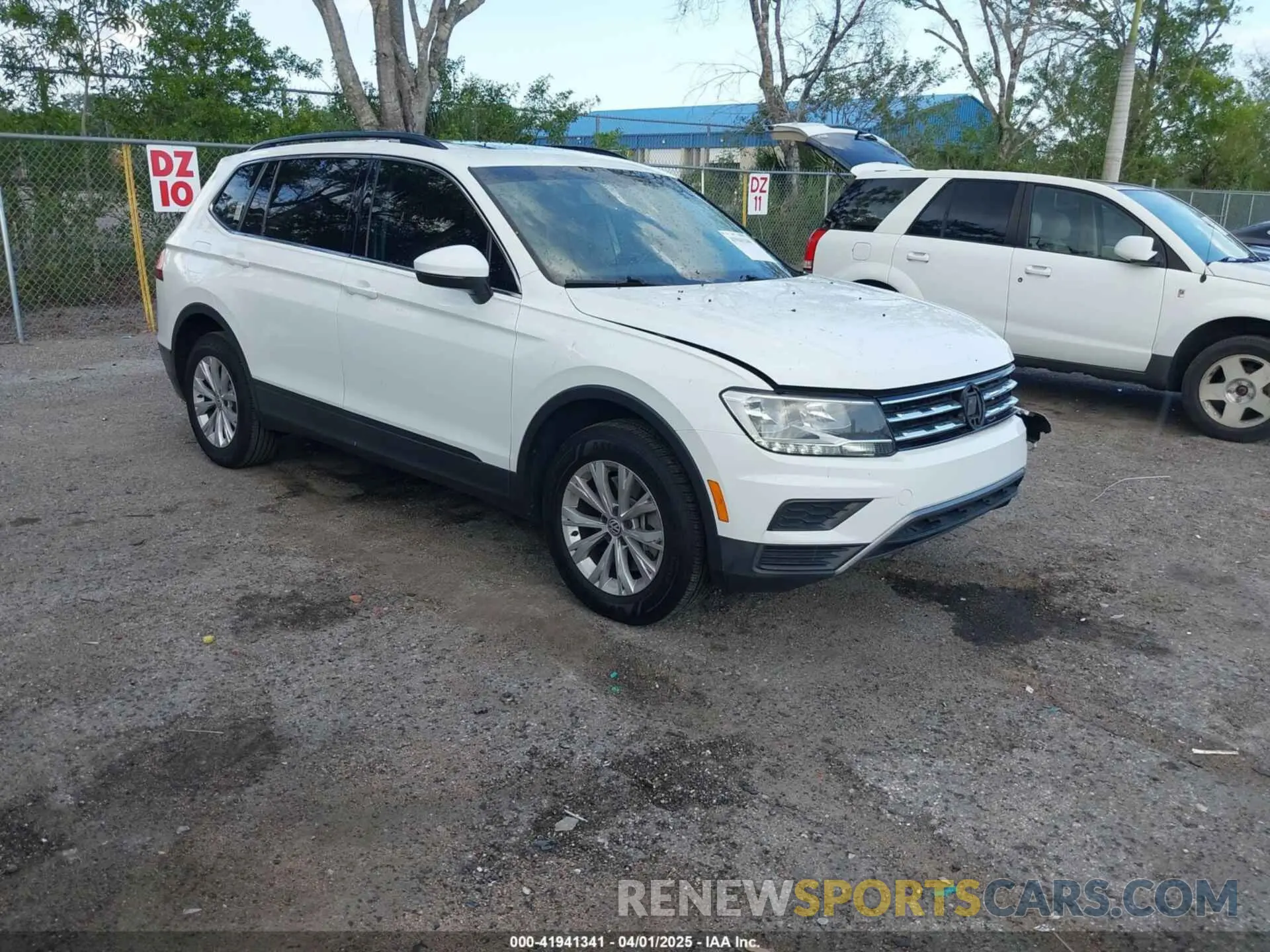 1 Фотография поврежденного автомобиля 3VV3B7AX4KM081310 VOLKSWAGEN TIGUAN 2019