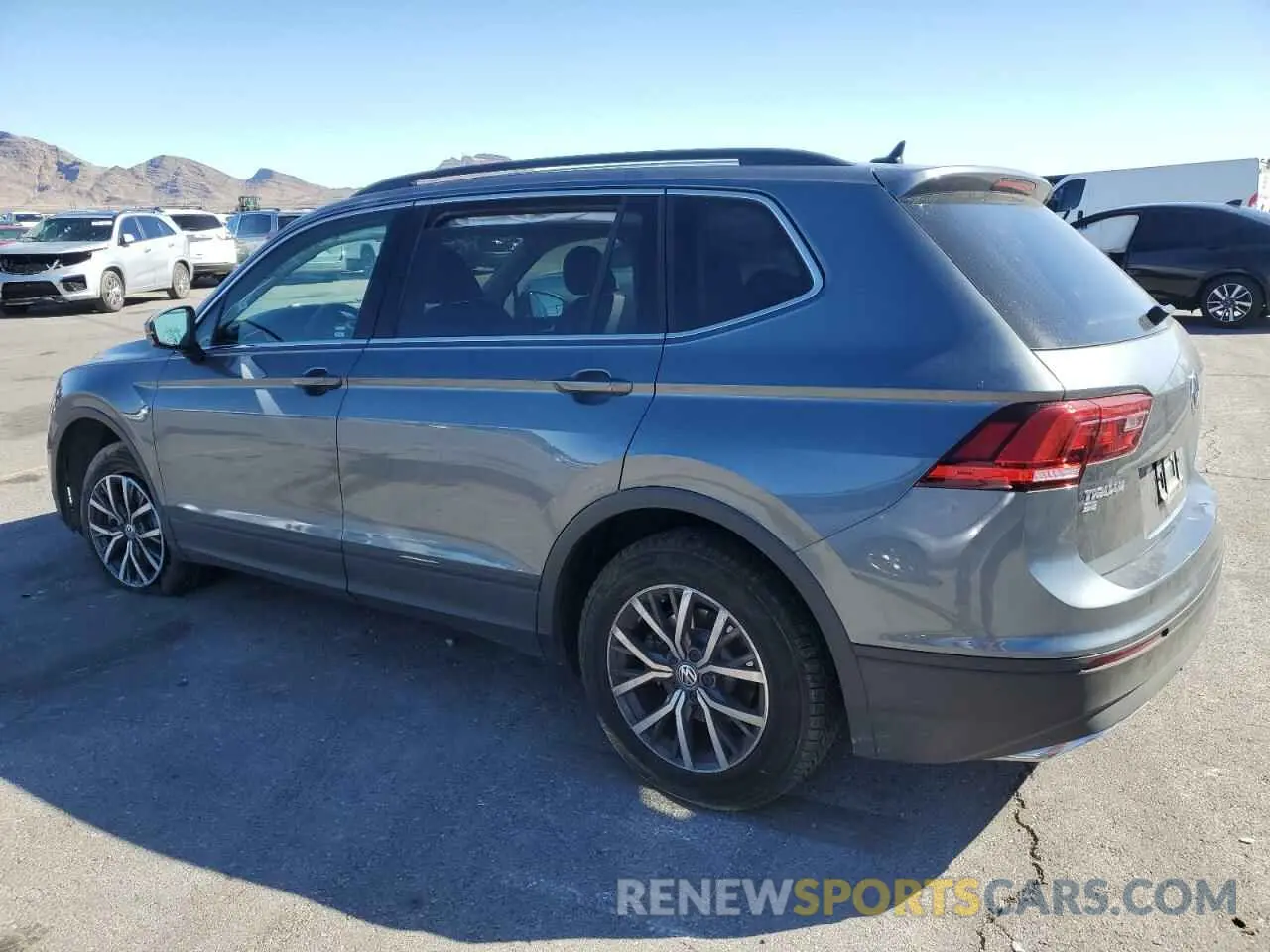 2 Photograph of a damaged car 3VV3B7AX4KM143031 VOLKSWAGEN TIGUAN 2019