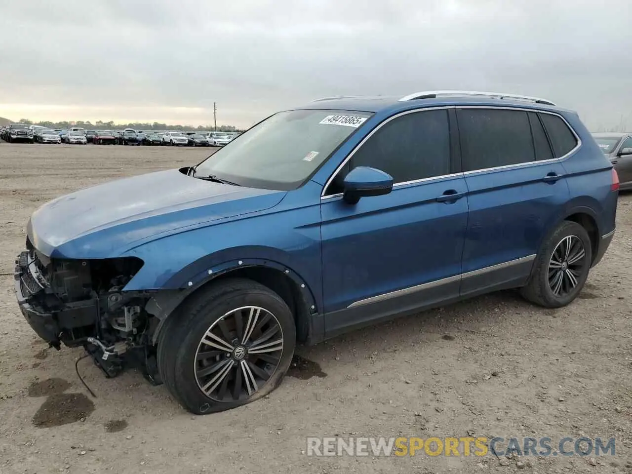 1 Фотография поврежденного автомобиля 3VV3B7AX5KM052687 VOLKSWAGEN TIGUAN 2019