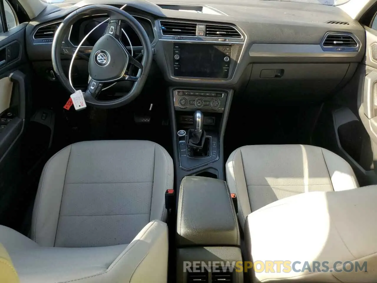 8 Фотография поврежденного автомобиля 3VV3B7AX5KM052687 VOLKSWAGEN TIGUAN 2019