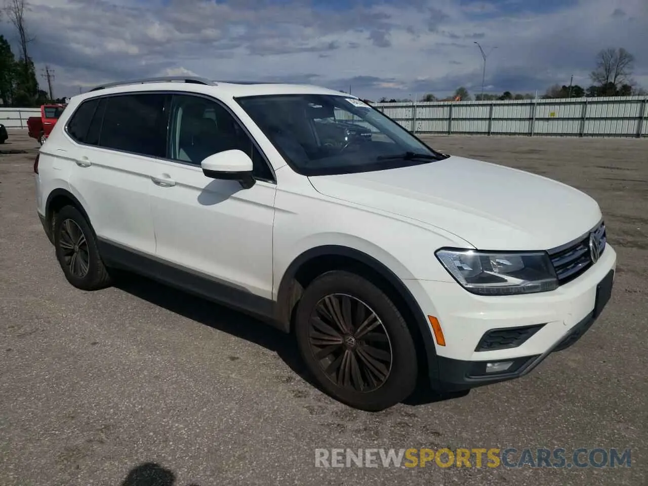 4 Фотография поврежденного автомобиля 3VV3B7AX5KM066251 VOLKSWAGEN TIGUAN 2019