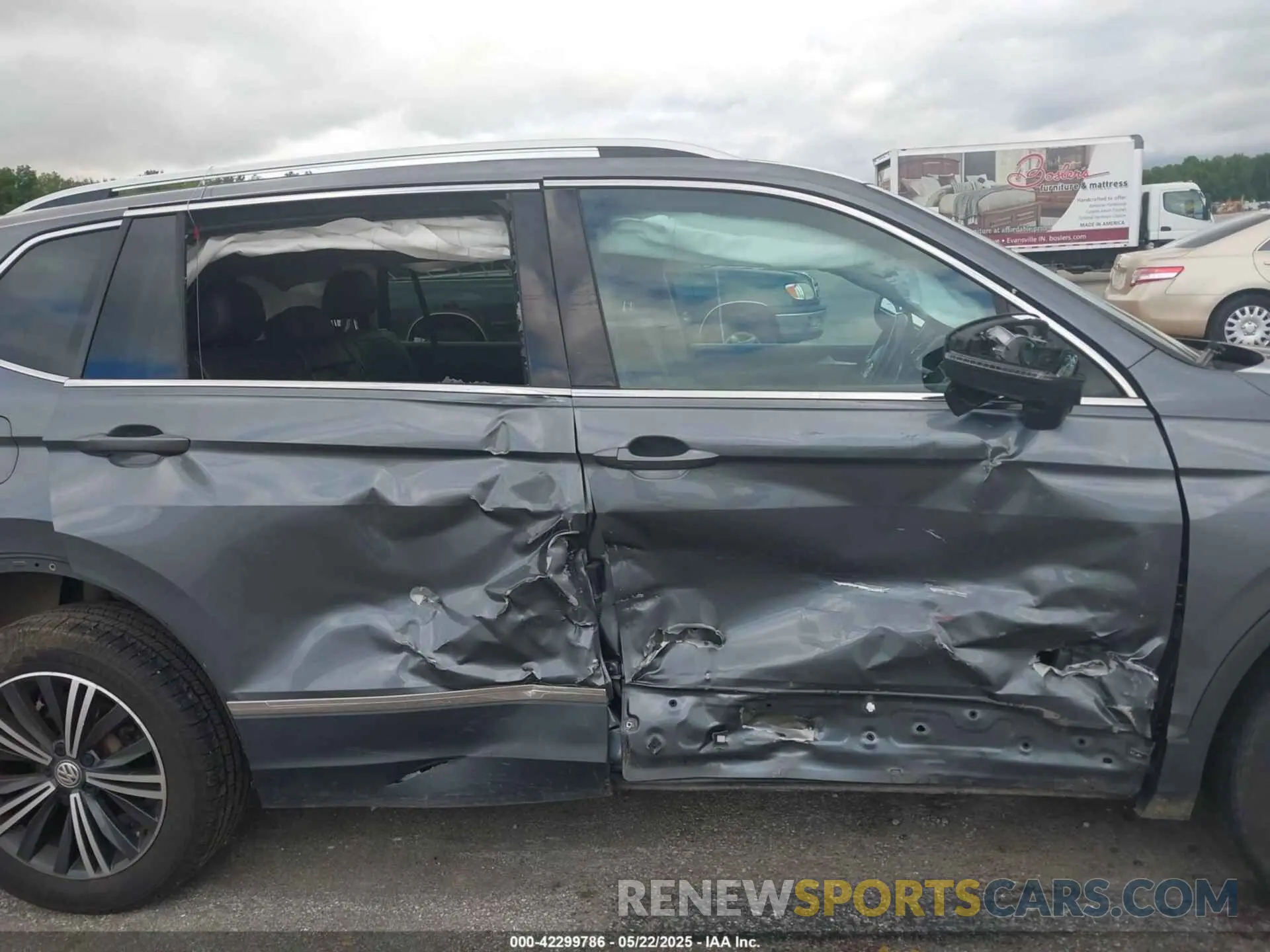 14 Фотография поврежденного автомобиля 3VV3B7AX5KM124150 VOLKSWAGEN TIGUAN 2019