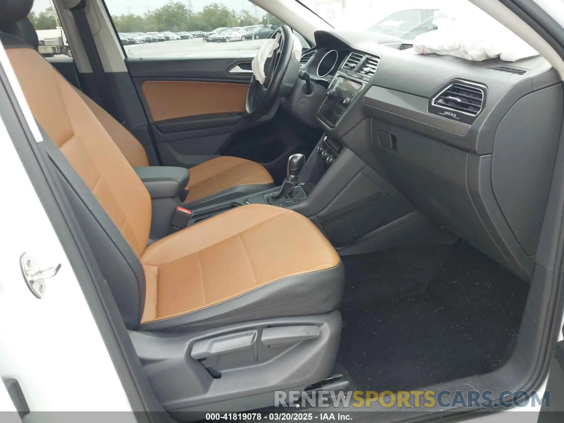 5 Photograph of a damaged car 3VV3B7AX5KM153342 VOLKSWAGEN TIGUAN 2019