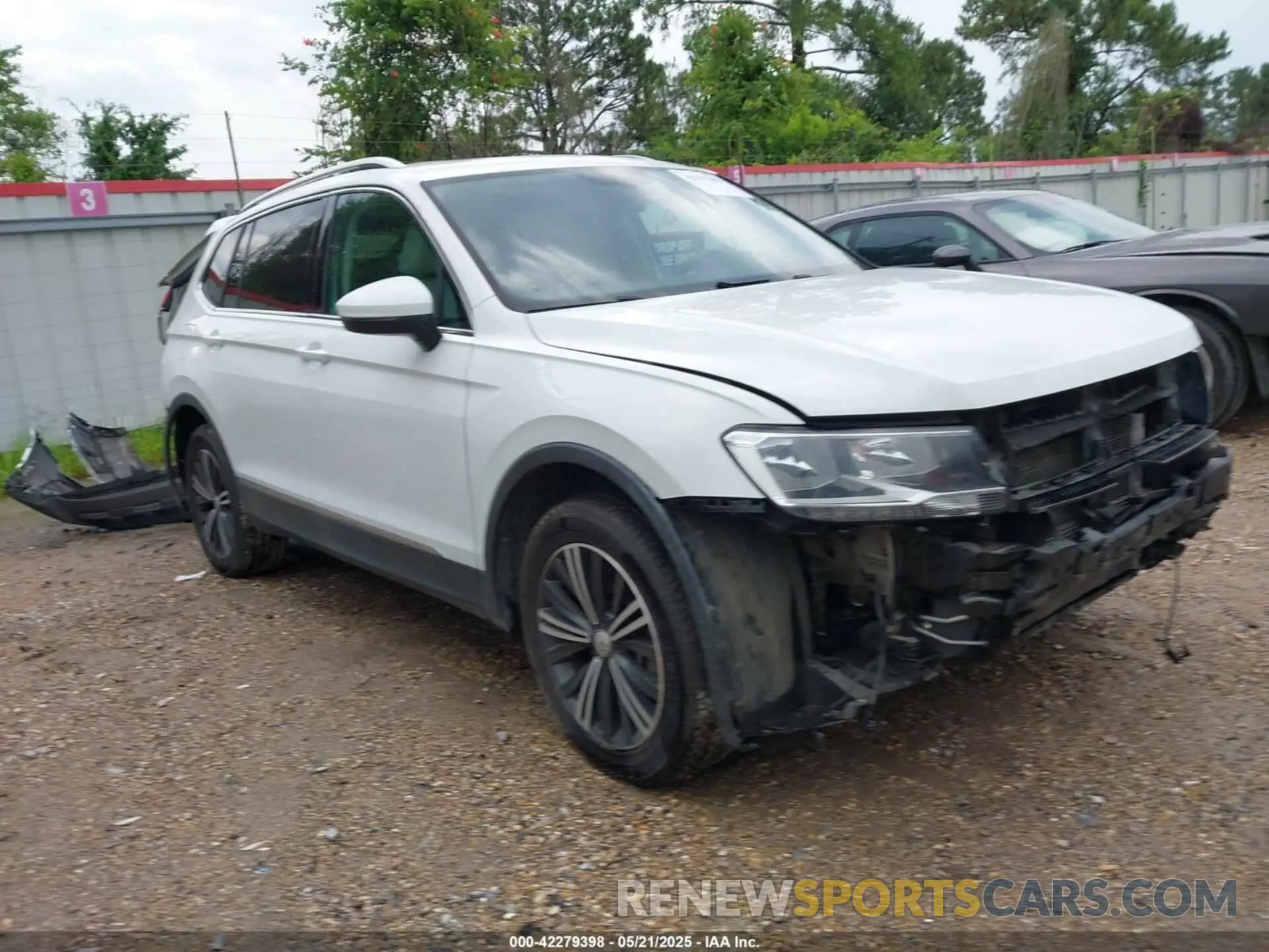 1 Photograph of a damaged car 3VV3B7AX6KM018161 VOLKSWAGEN TIGUAN 2019