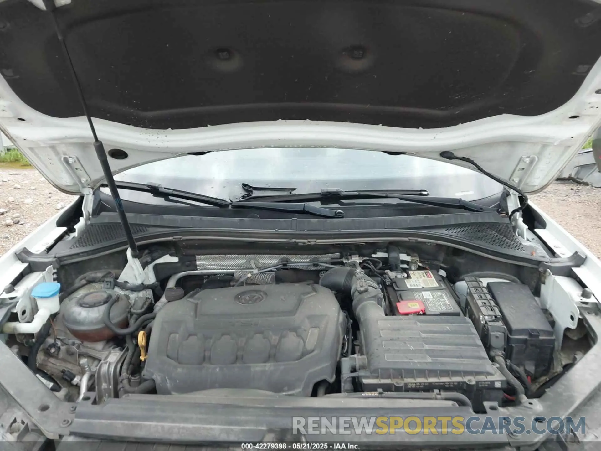 10 Photograph of a damaged car 3VV3B7AX6KM018161 VOLKSWAGEN TIGUAN 2019
