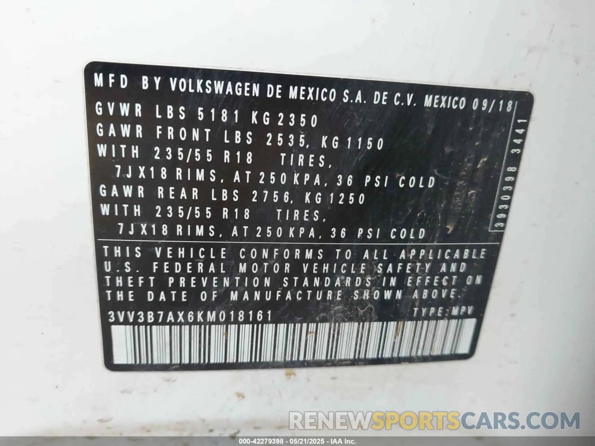 9 Photograph of a damaged car 3VV3B7AX6KM018161 VOLKSWAGEN TIGUAN 2019