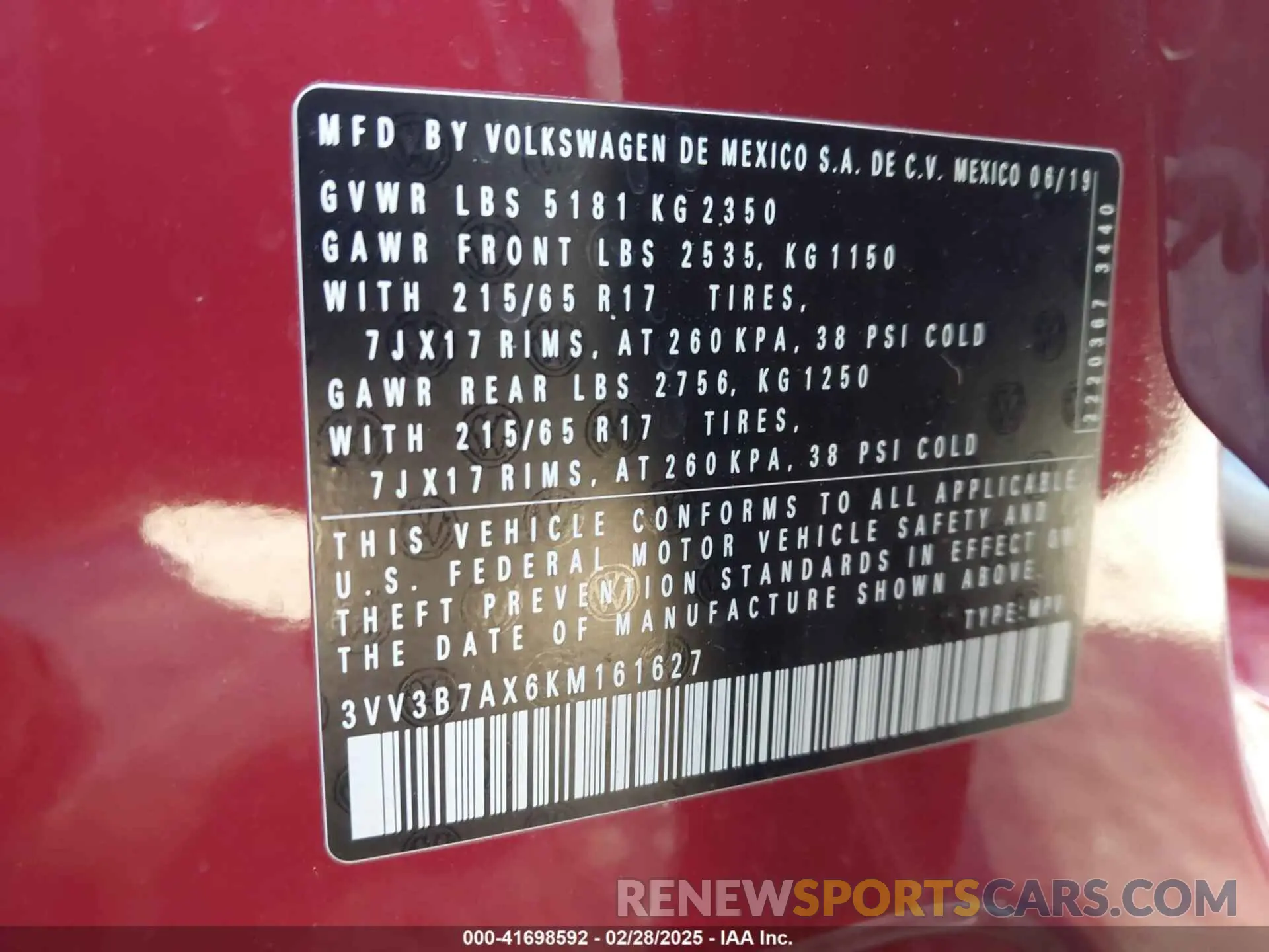 9 Photograph of a damaged car 3VV3B7AX6KM161627 VOLKSWAGEN TIGUAN 2019