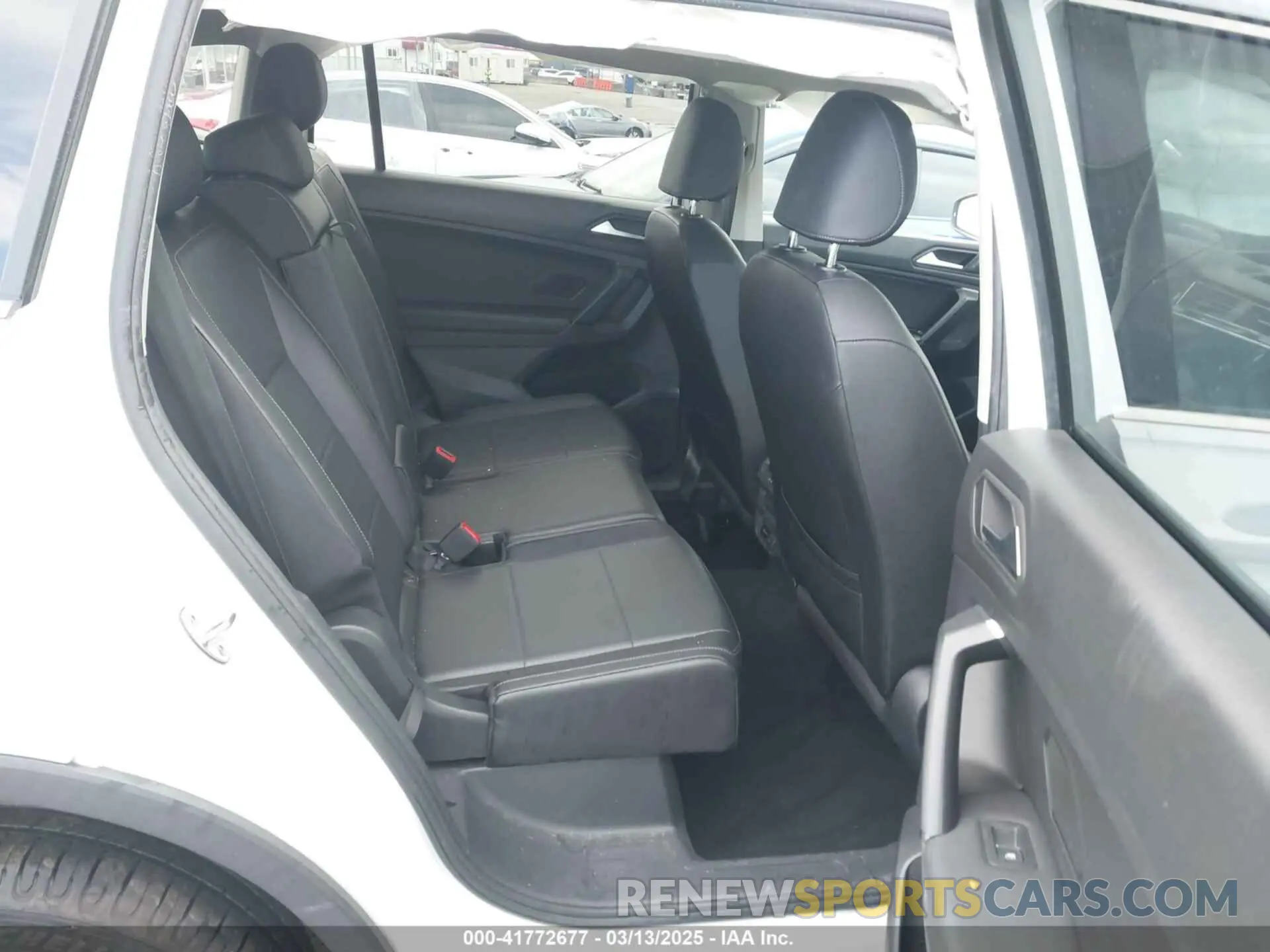 8 Фотография поврежденного автомобиля 3VV3B7AX6KM178881 VOLKSWAGEN TIGUAN 2019