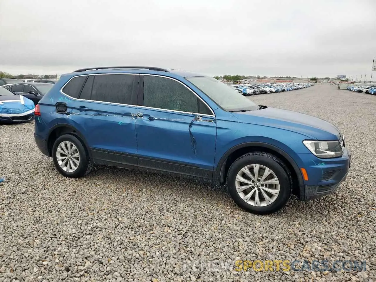 4 Photograph of a damaged car 3VV3B7AX7KM029928 VOLKSWAGEN TIGUAN 2019