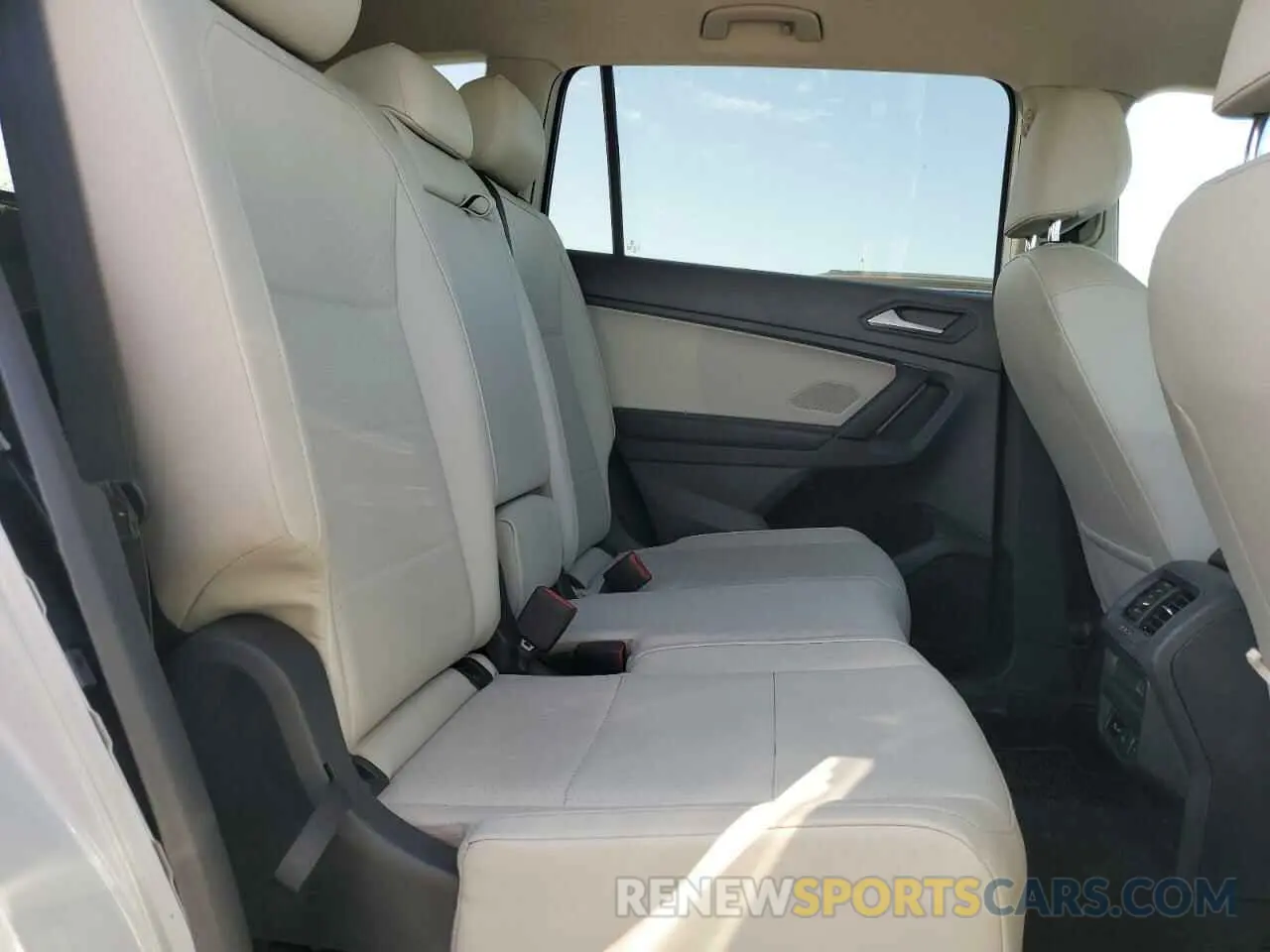 11 Фотография поврежденного автомобиля 3VV3B7AX7KM044817 VOLKSWAGEN TIGUAN 2019
