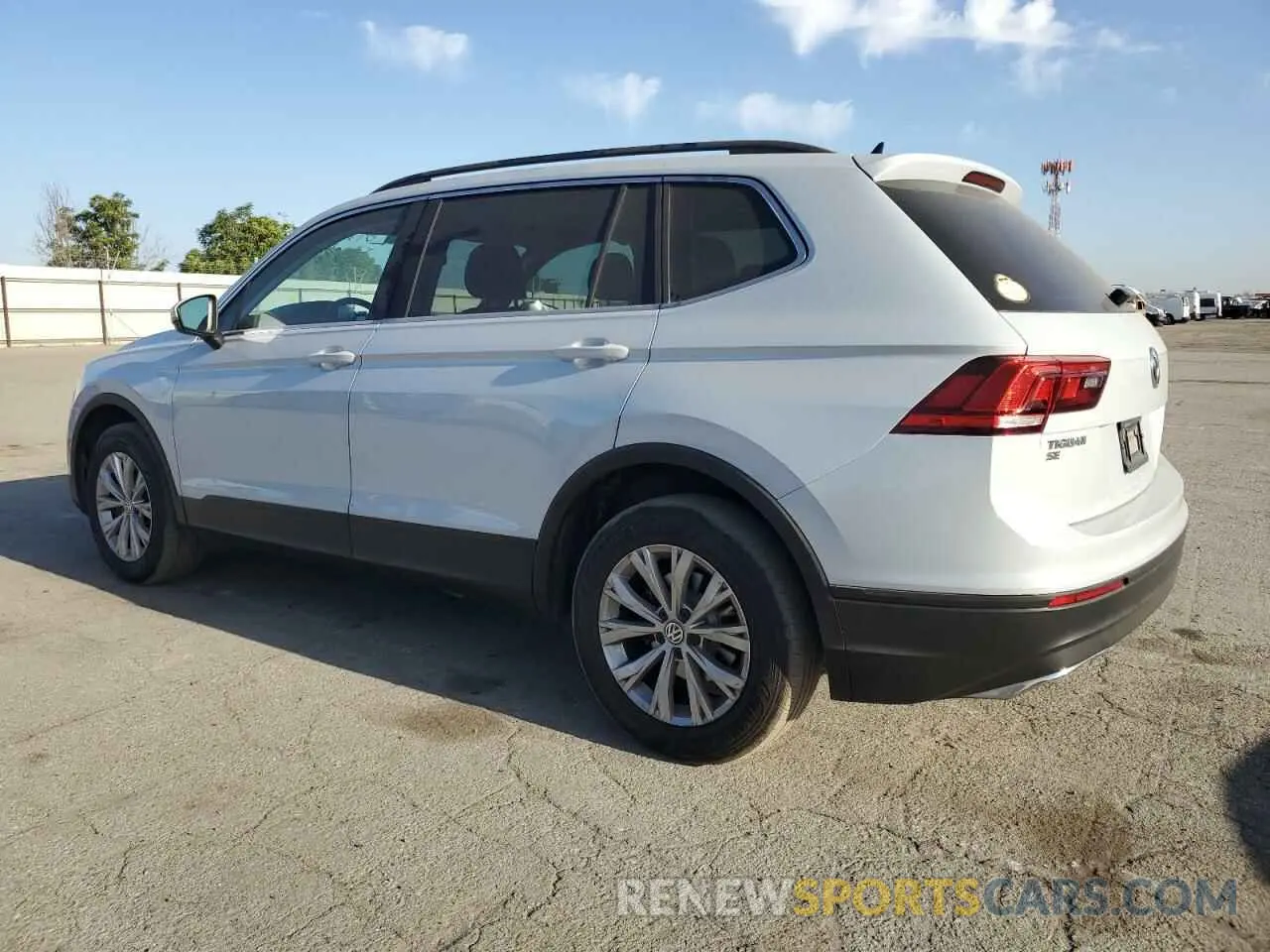 2 Фотография поврежденного автомобиля 3VV3B7AX7KM044817 VOLKSWAGEN TIGUAN 2019