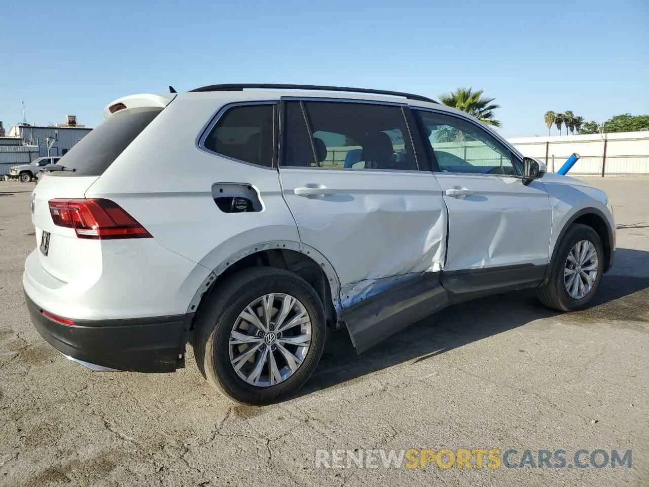 3 Фотография поврежденного автомобиля 3VV3B7AX7KM044817 VOLKSWAGEN TIGUAN 2019