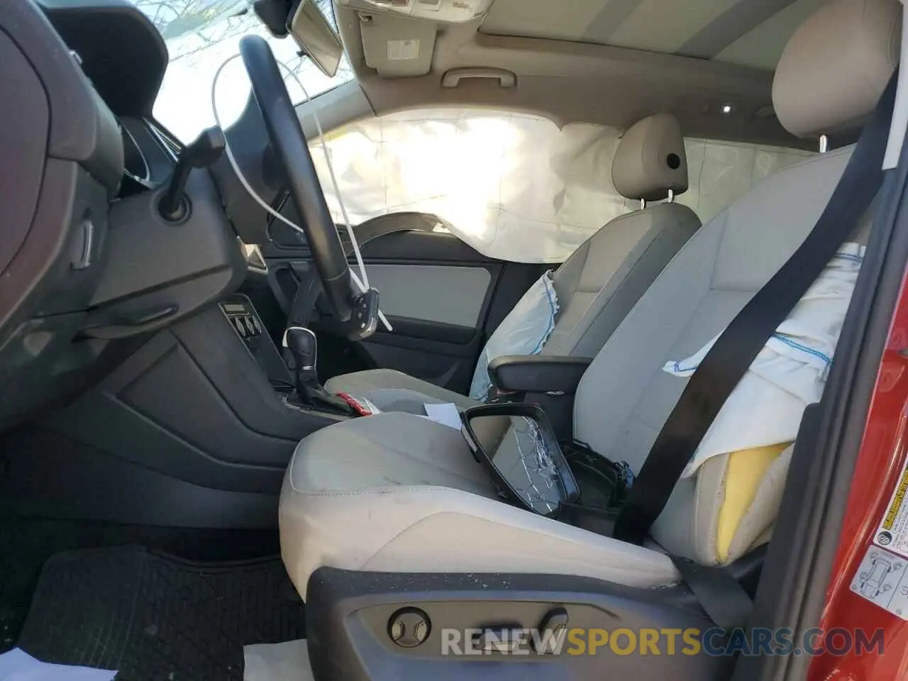 7 Фотография поврежденного автомобиля 3VV3B7AX8KM061772 VOLKSWAGEN TIGUAN 2019