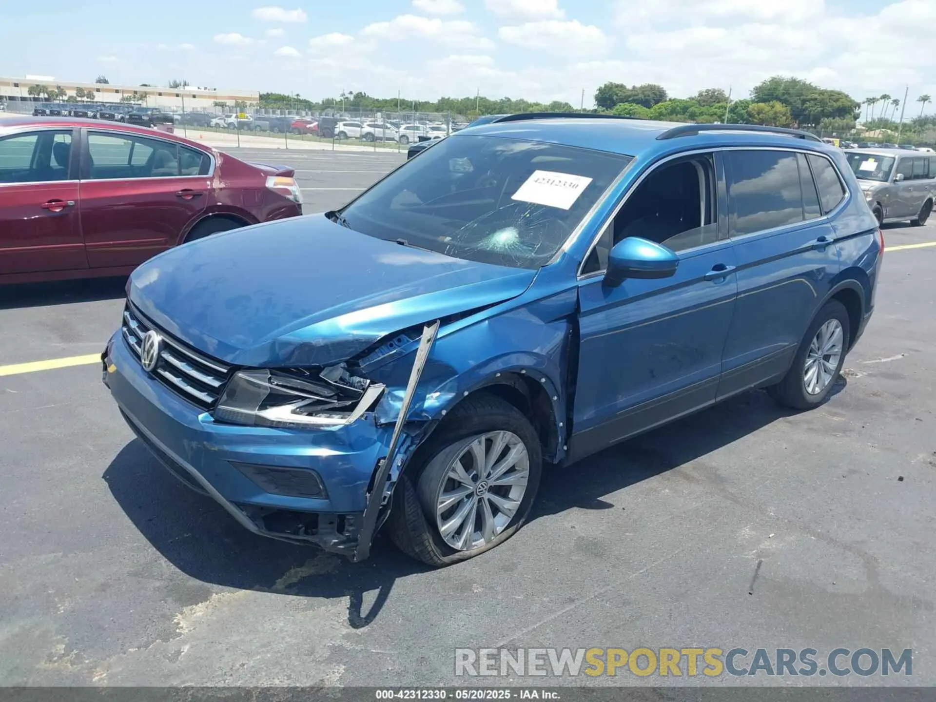 2 Фотография поврежденного автомобиля 3VV3B7AX9KM057438 VOLKSWAGEN TIGUAN 2019