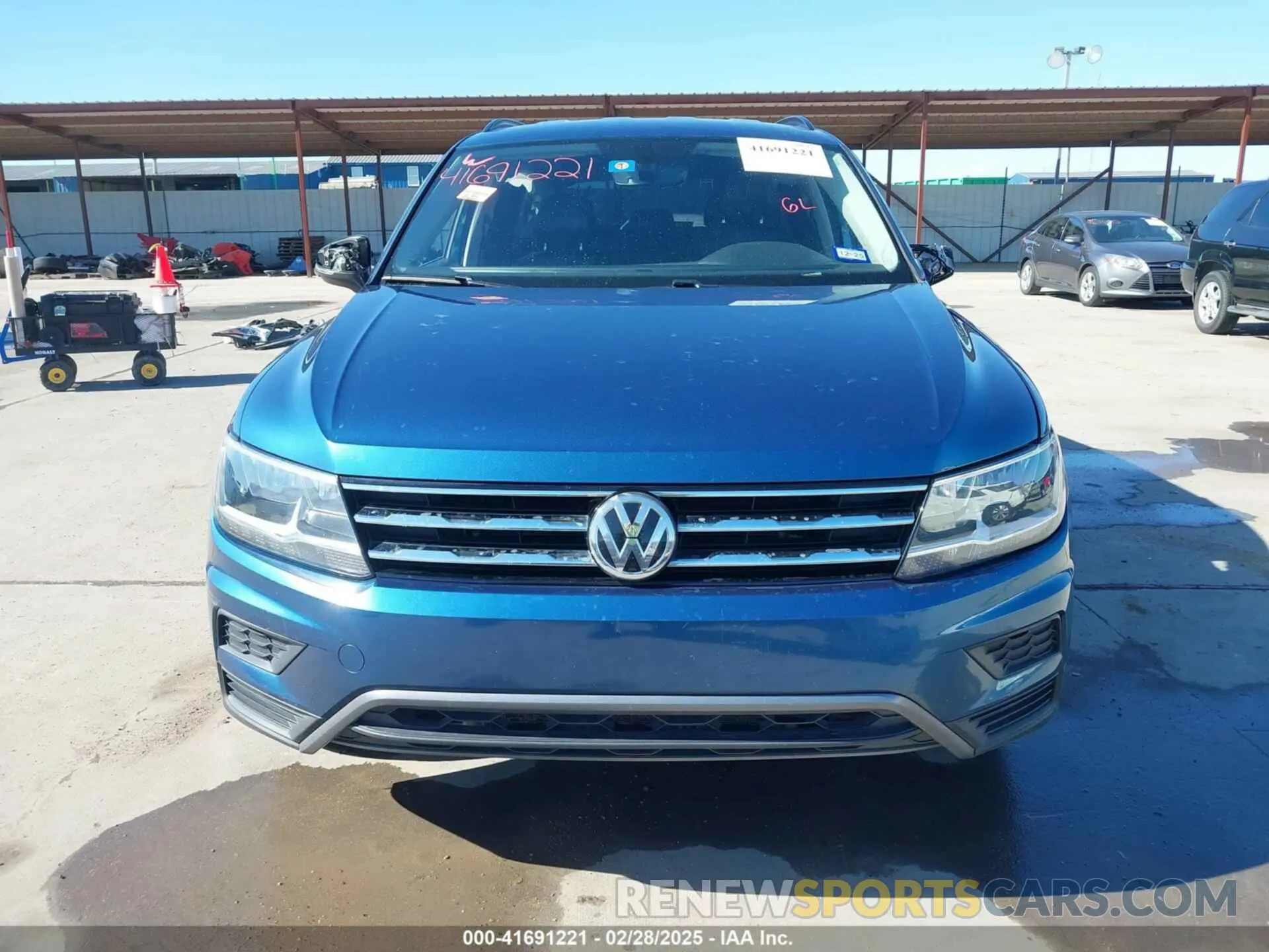 12 Фотография поврежденного автомобиля 3VV3B7AX9KM197862 VOLKSWAGEN TIGUAN 2019