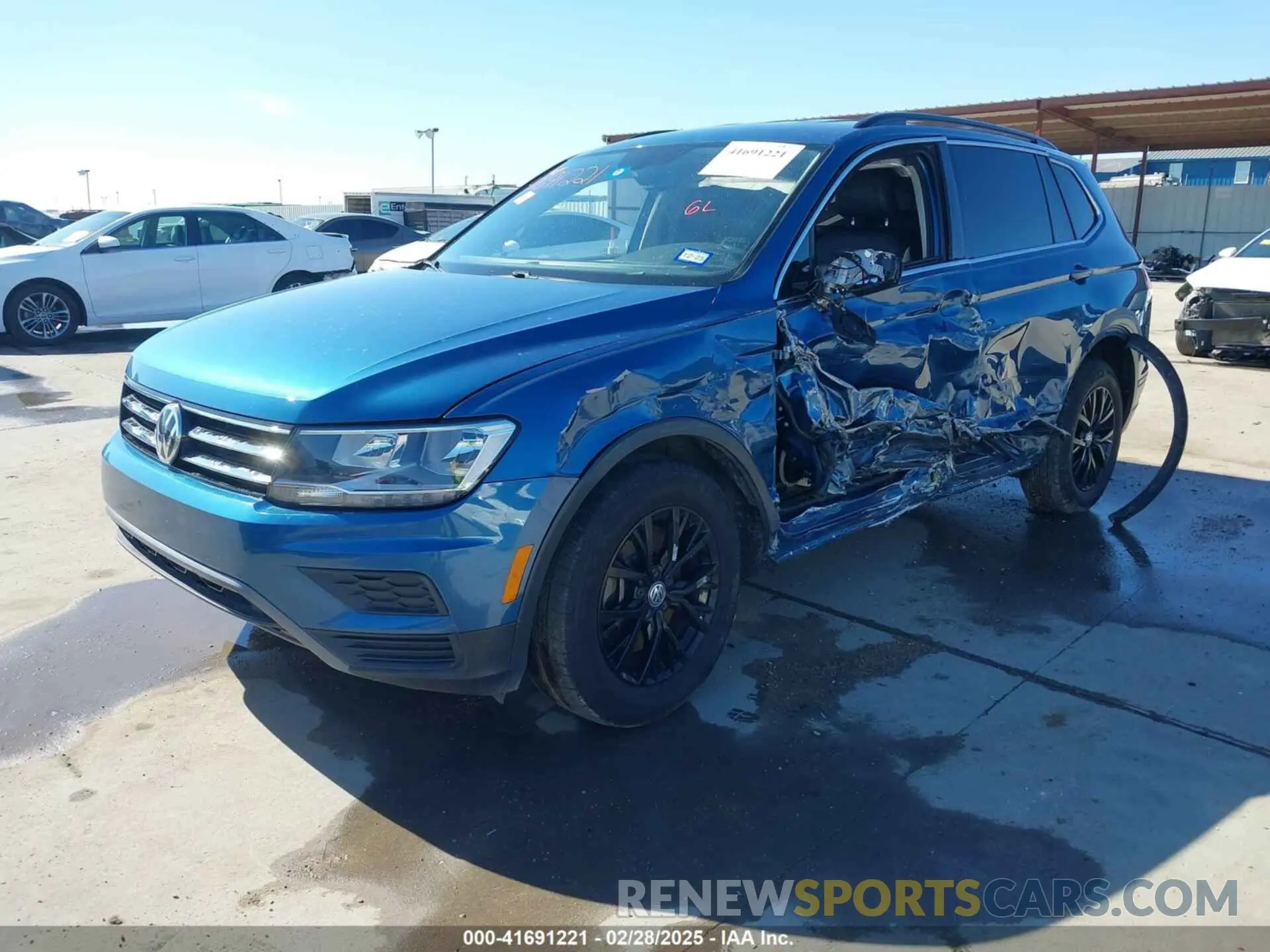 2 Фотография поврежденного автомобиля 3VV3B7AX9KM197862 VOLKSWAGEN TIGUAN 2019