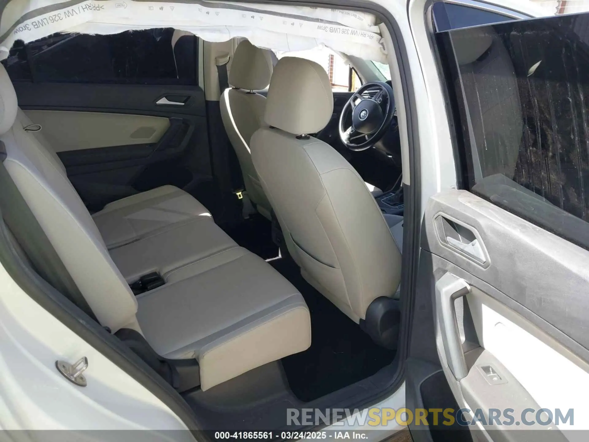 8 Photograph of a damaged car 3VV3B7AXXKM139582 VOLKSWAGEN TIGUAN 2019