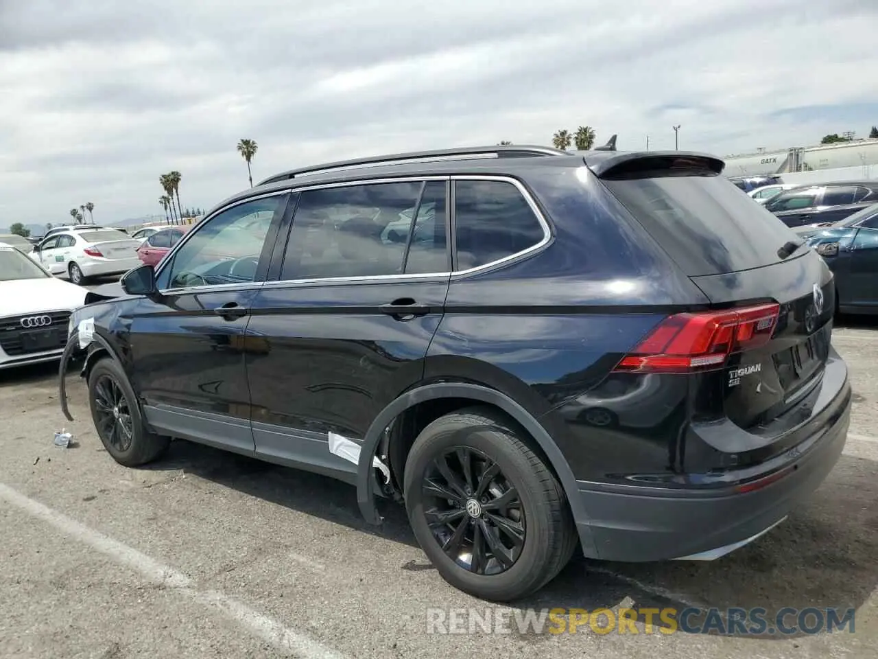 2 Photograph of a damaged car 3VV3B7AXXKM142949 VOLKSWAGEN TIGUAN 2019