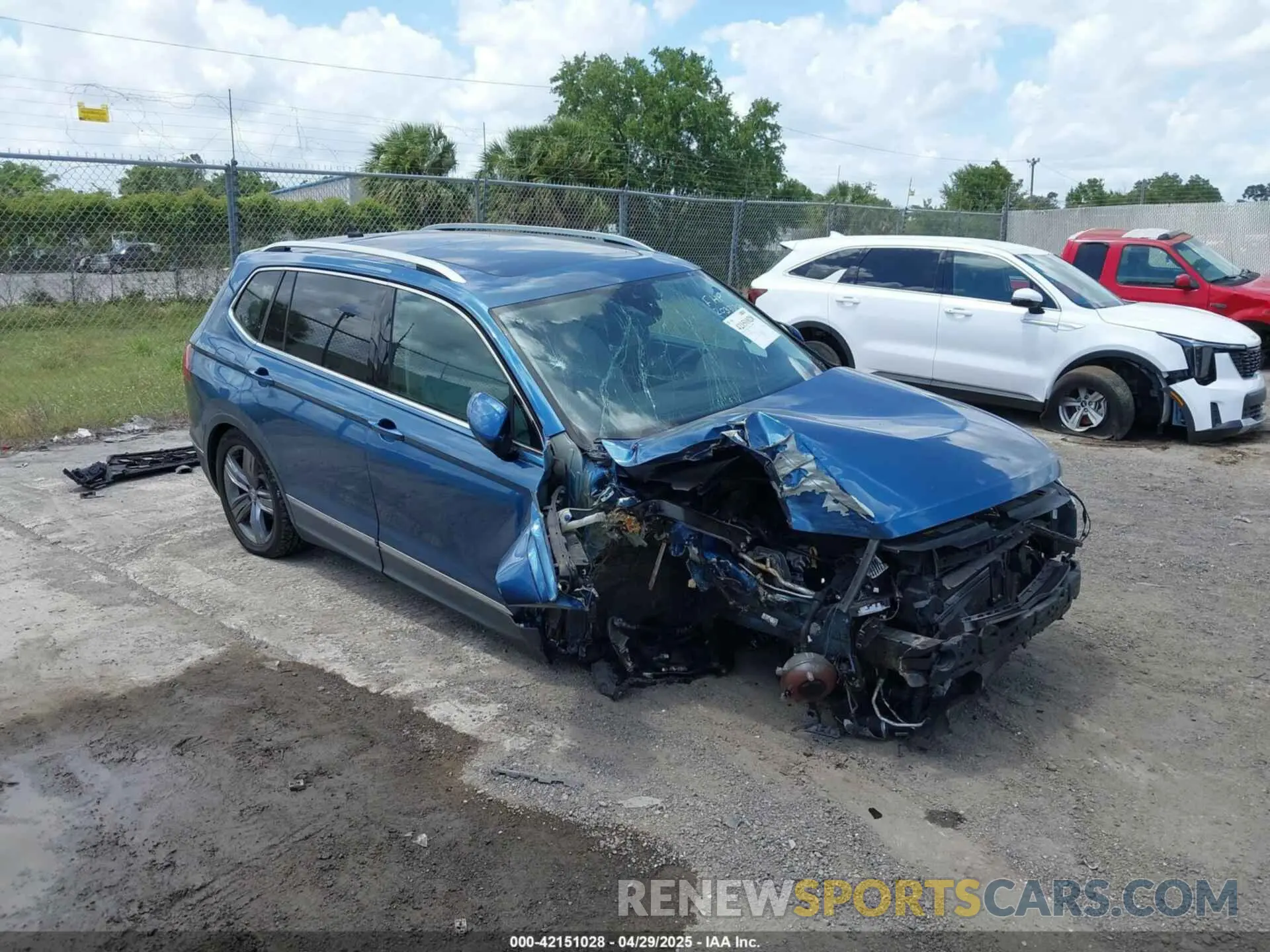 1 Photograph of a damaged car 3VV4B7AX0KM116641 VOLKSWAGEN TIGUAN 2019