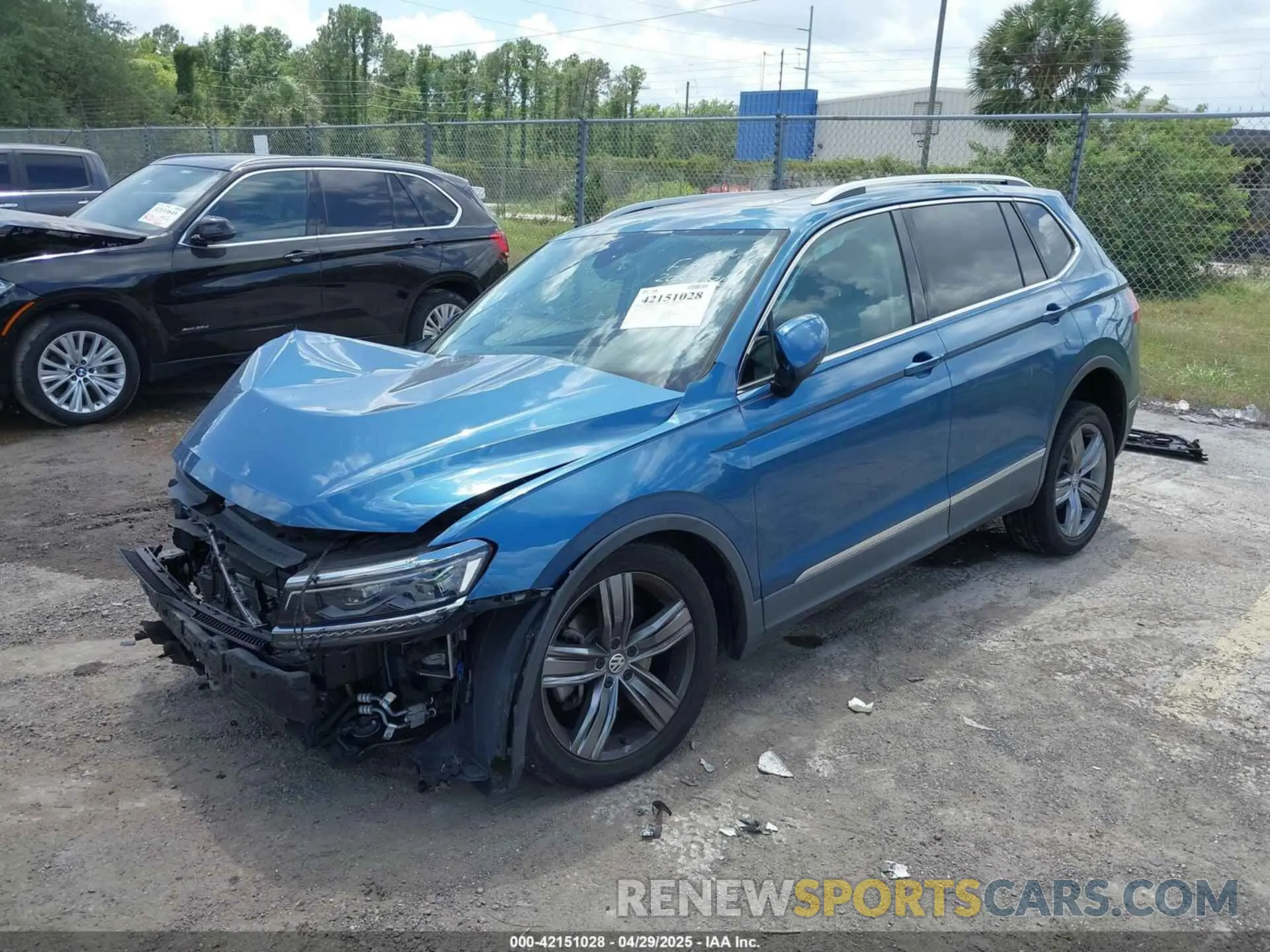 2 Photograph of a damaged car 3VV4B7AX0KM116641 VOLKSWAGEN TIGUAN 2019