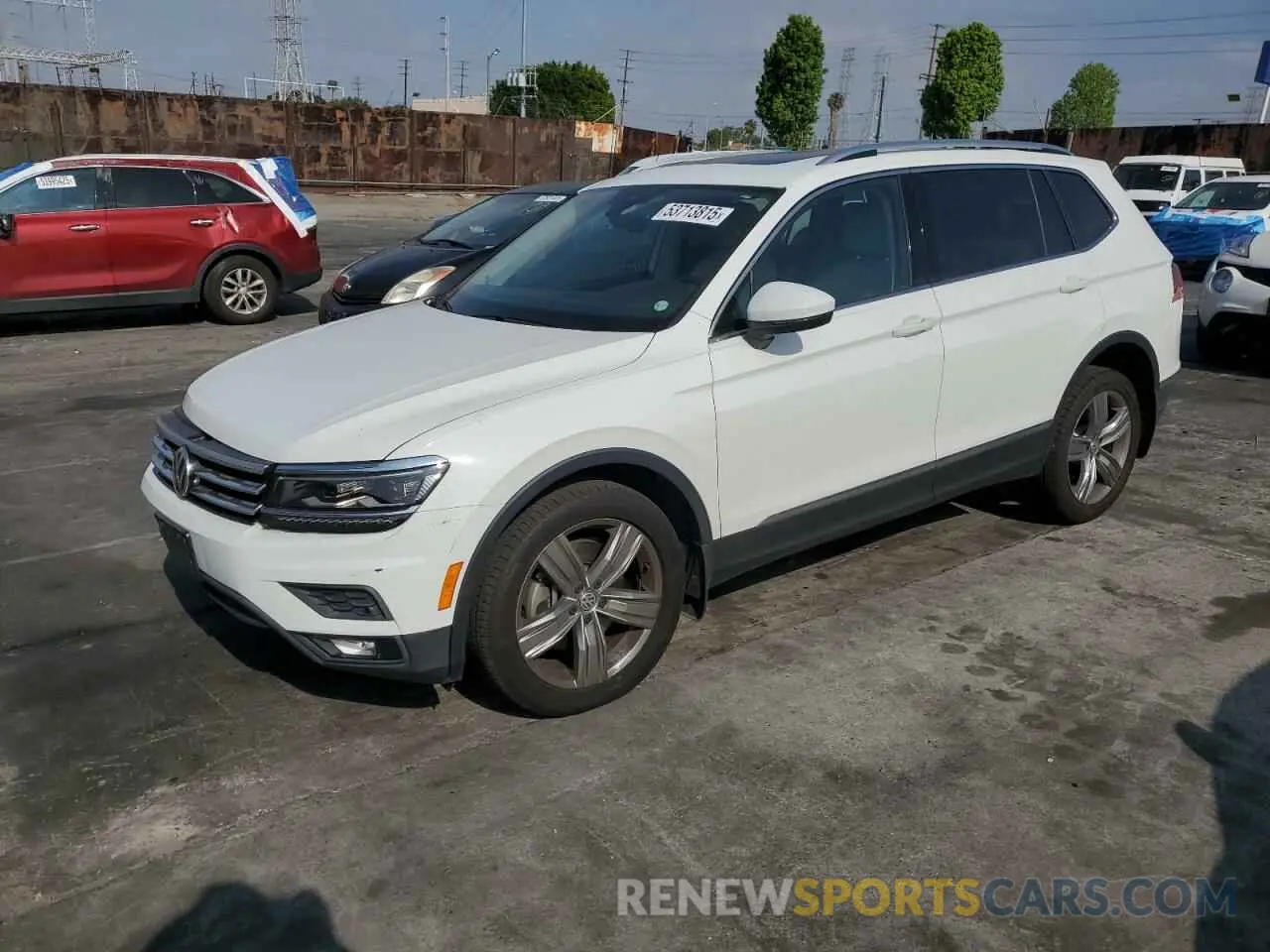 1 Photograph of a damaged car 3VV4B7AX4KM040602 VOLKSWAGEN TIGUAN 2019