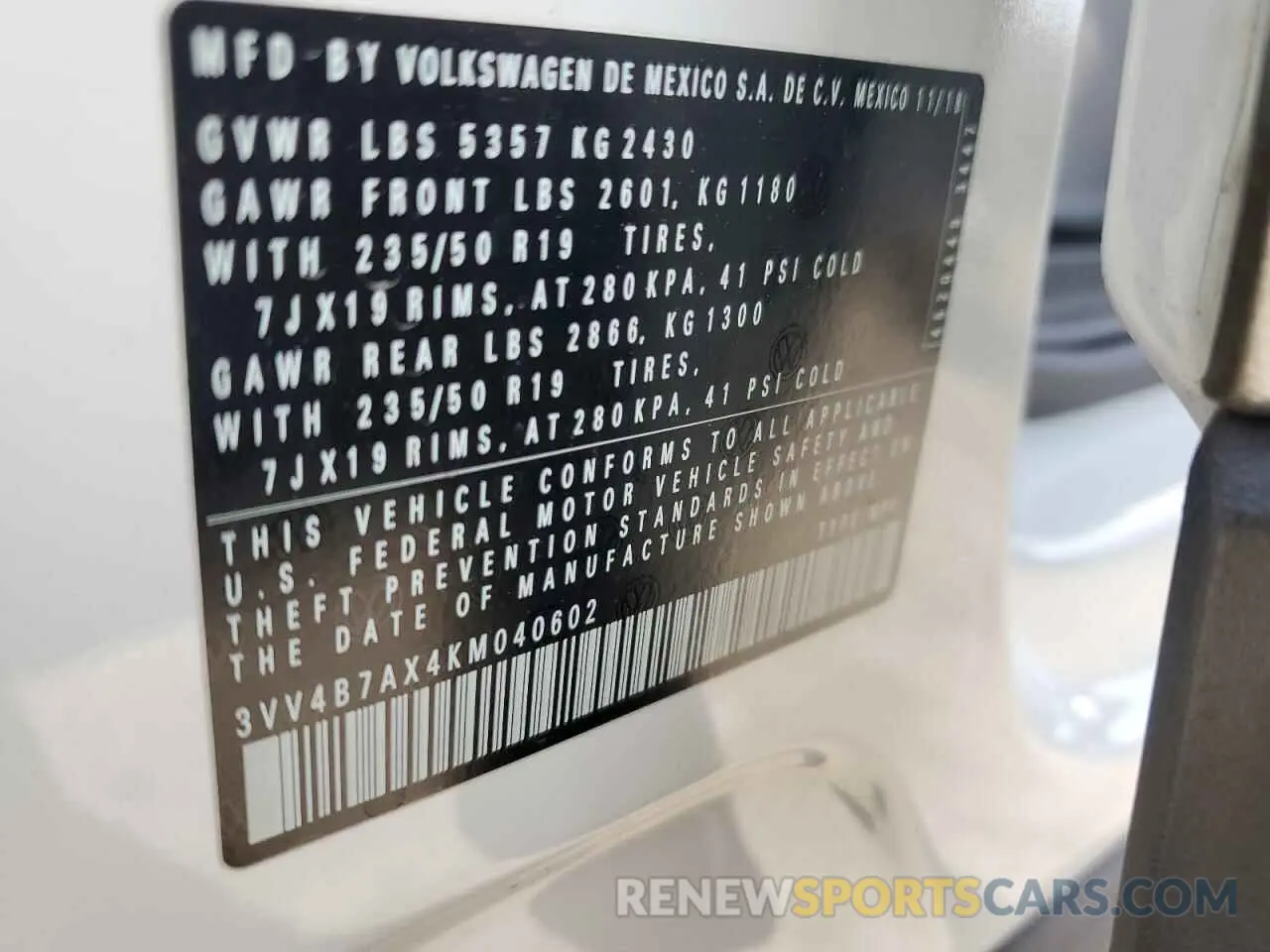 13 Фотография поврежденного автомобиля 3VV4B7AX4KM040602 VOLKSWAGEN TIGUAN 2019